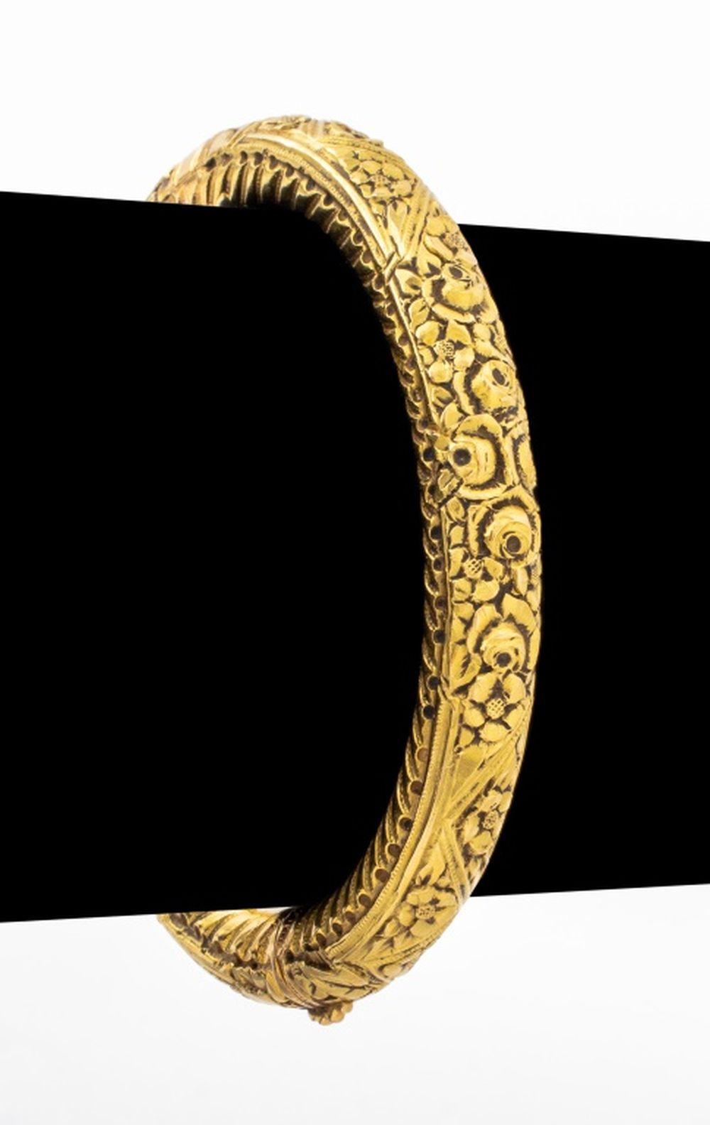 18K YELLOW GOLD BANGLE 18K yellow 36009d