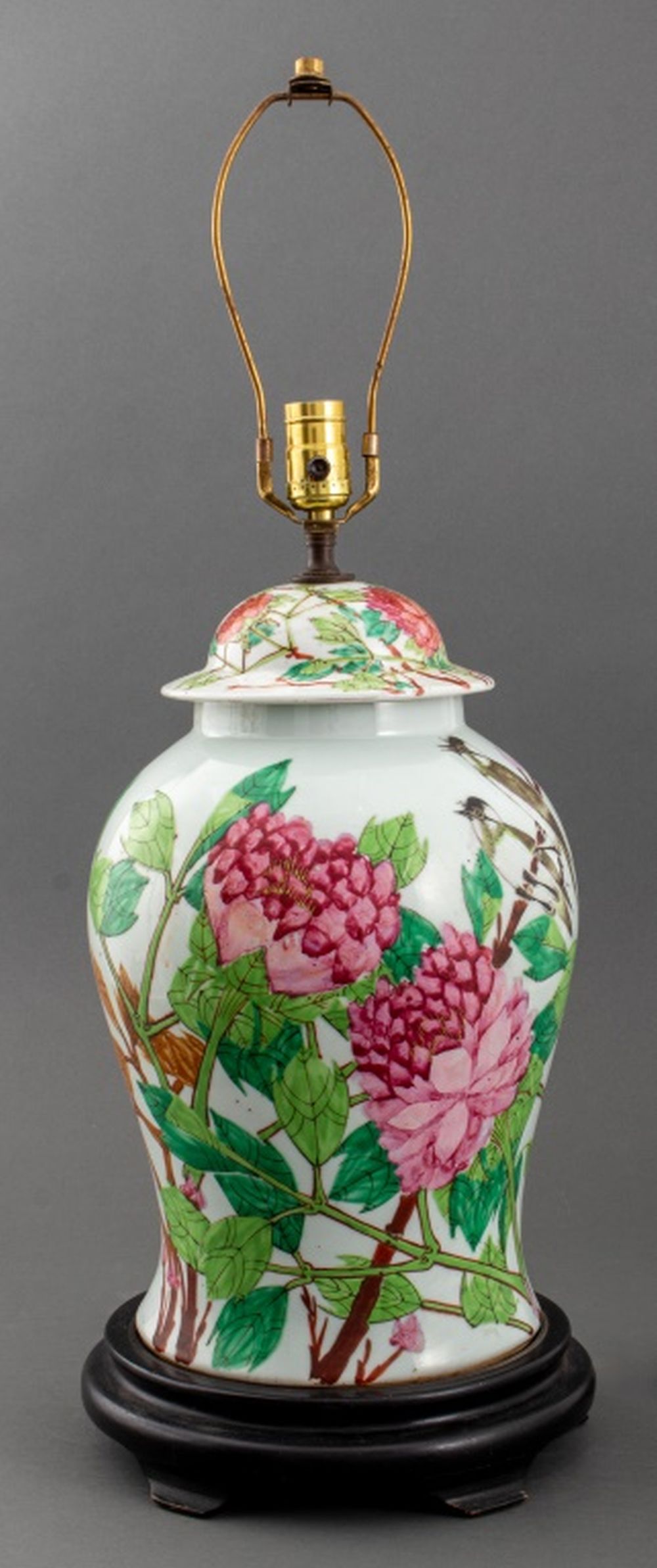 CHINESE FAMILLE ROSE GINGER JAR 36011f