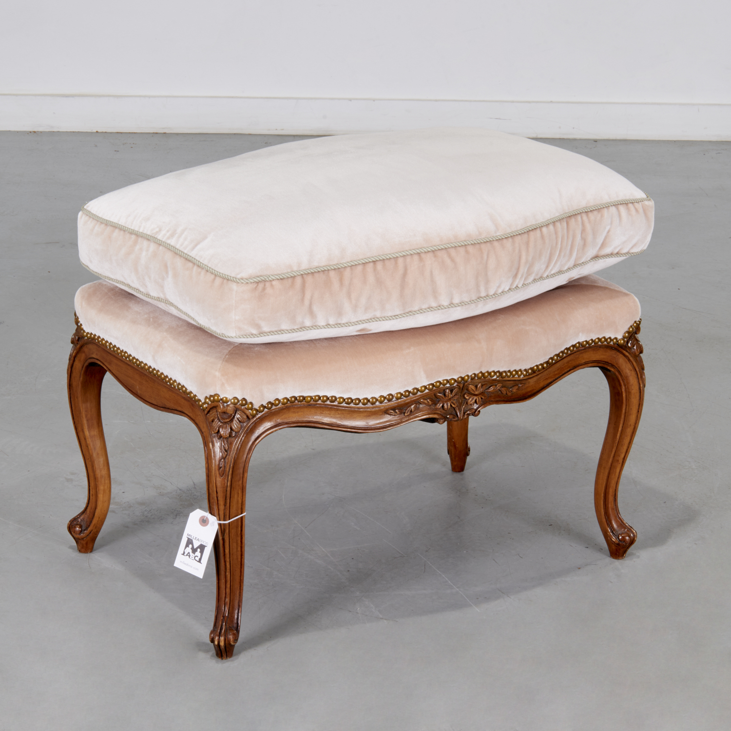 LOUIS XV STYLE UPHOLSTERED STOOL 36022a