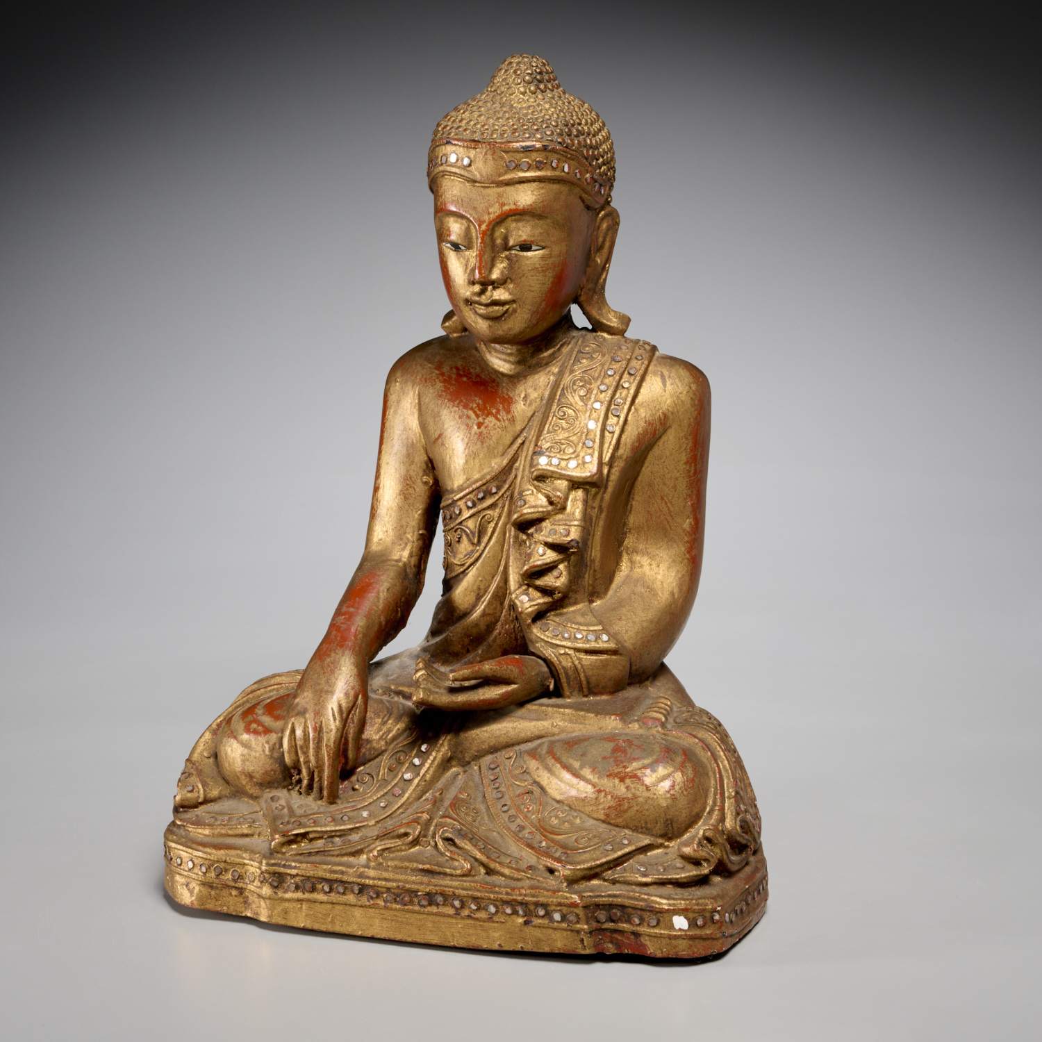 BURMESE GILTWOOD SEATED BUDDHA 36026e