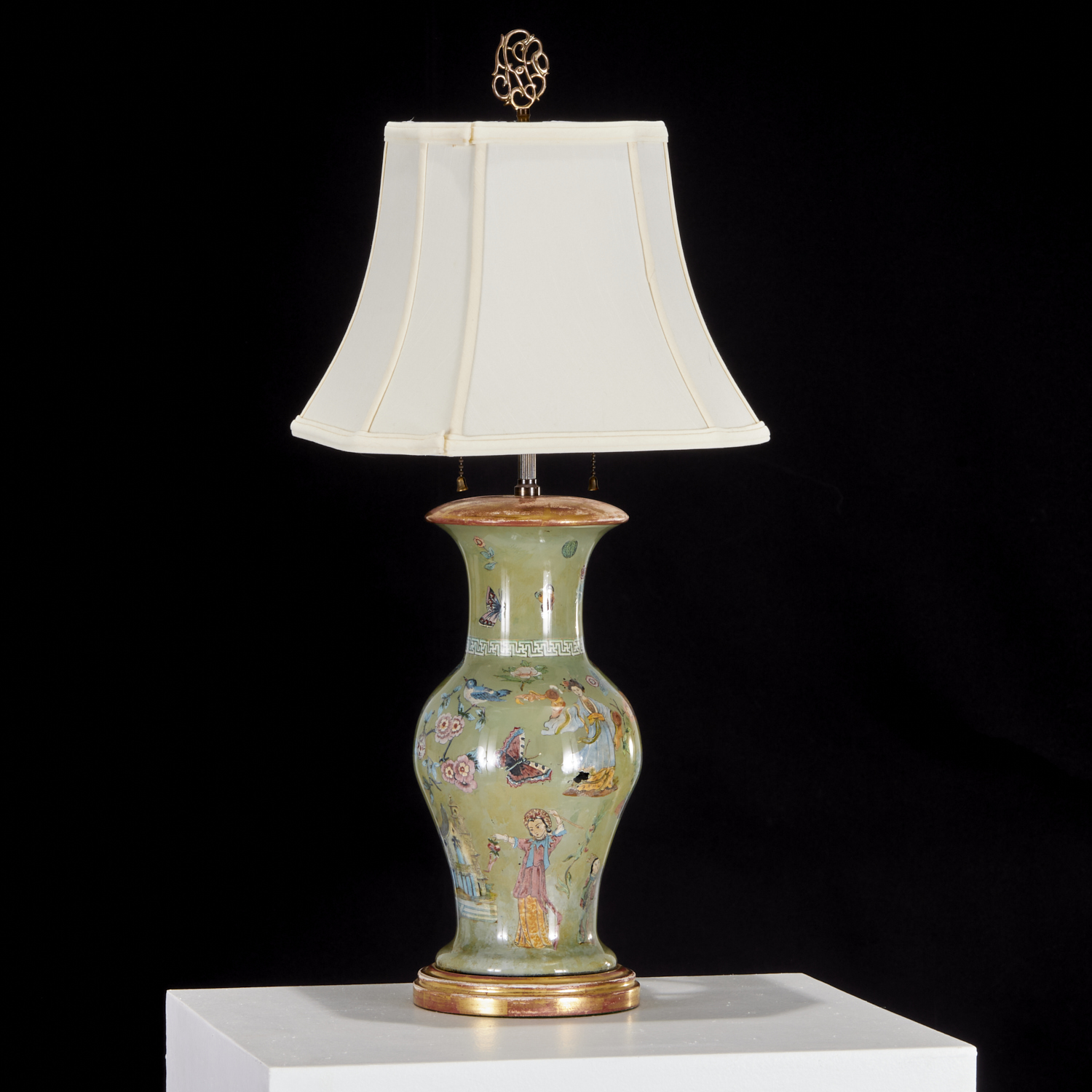 CHINOISERIE DECALCOMANIA TABLE LAMP