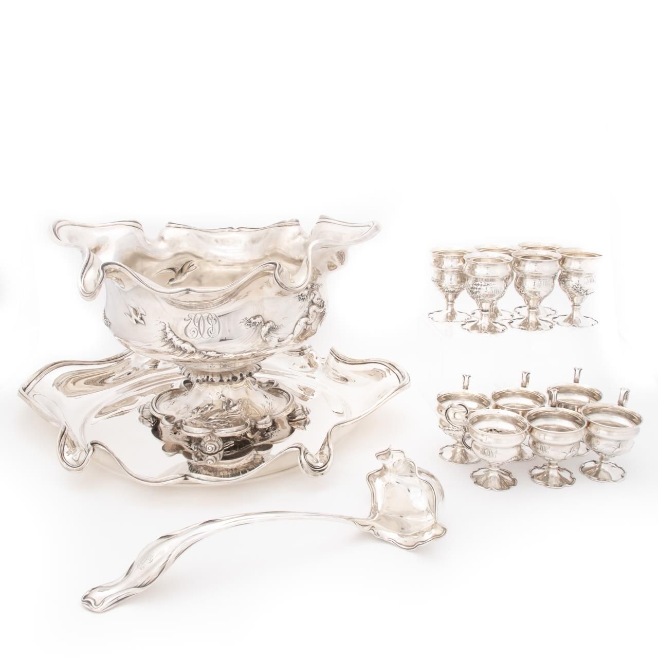 AMERICAN SILVER ART NOUVEAU PUNCH SET,