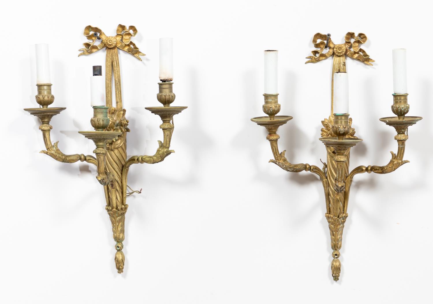 PAIR LOUIS XVI STYLE FLORAL GILT 35de32