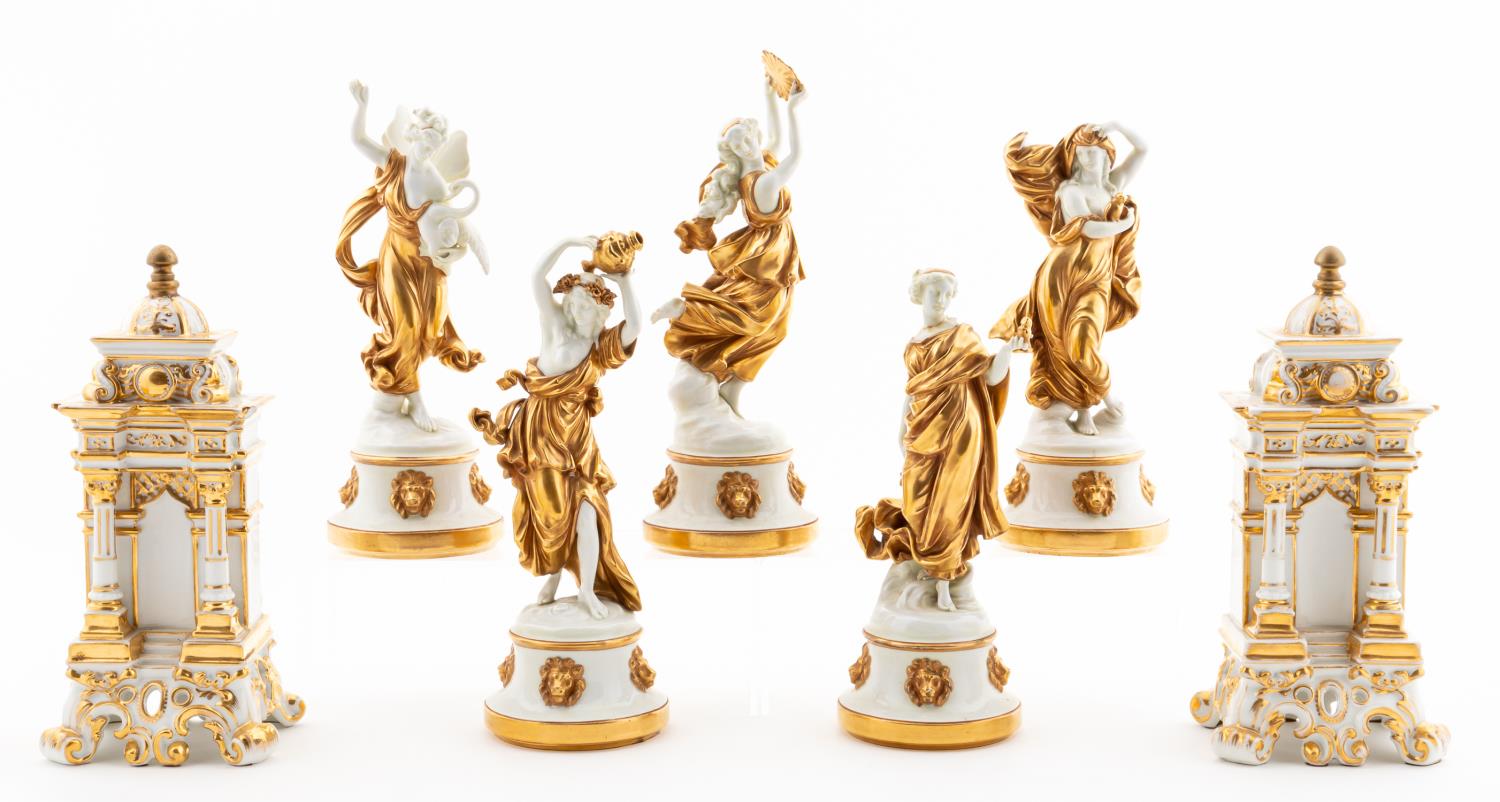 7 PCS CAPODIMONTE PORCELAIN FIGURES  35de51