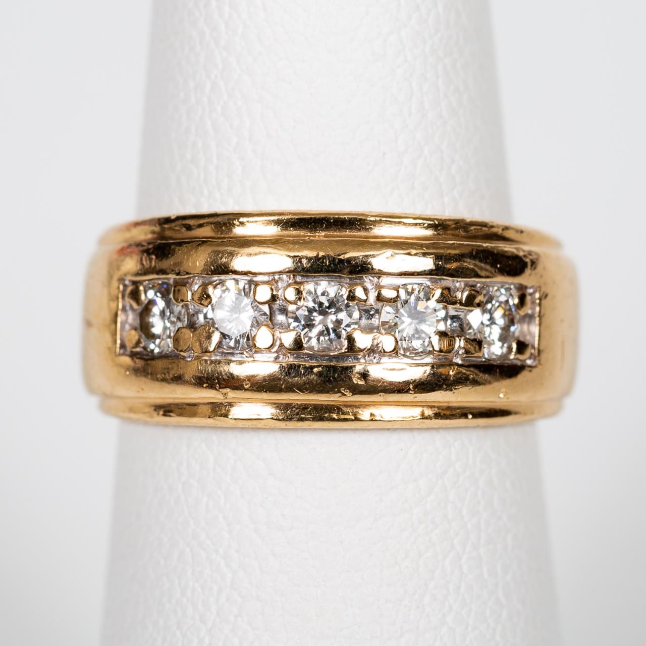 14K YELLOW GOLD & DIAMOND BANDED RING