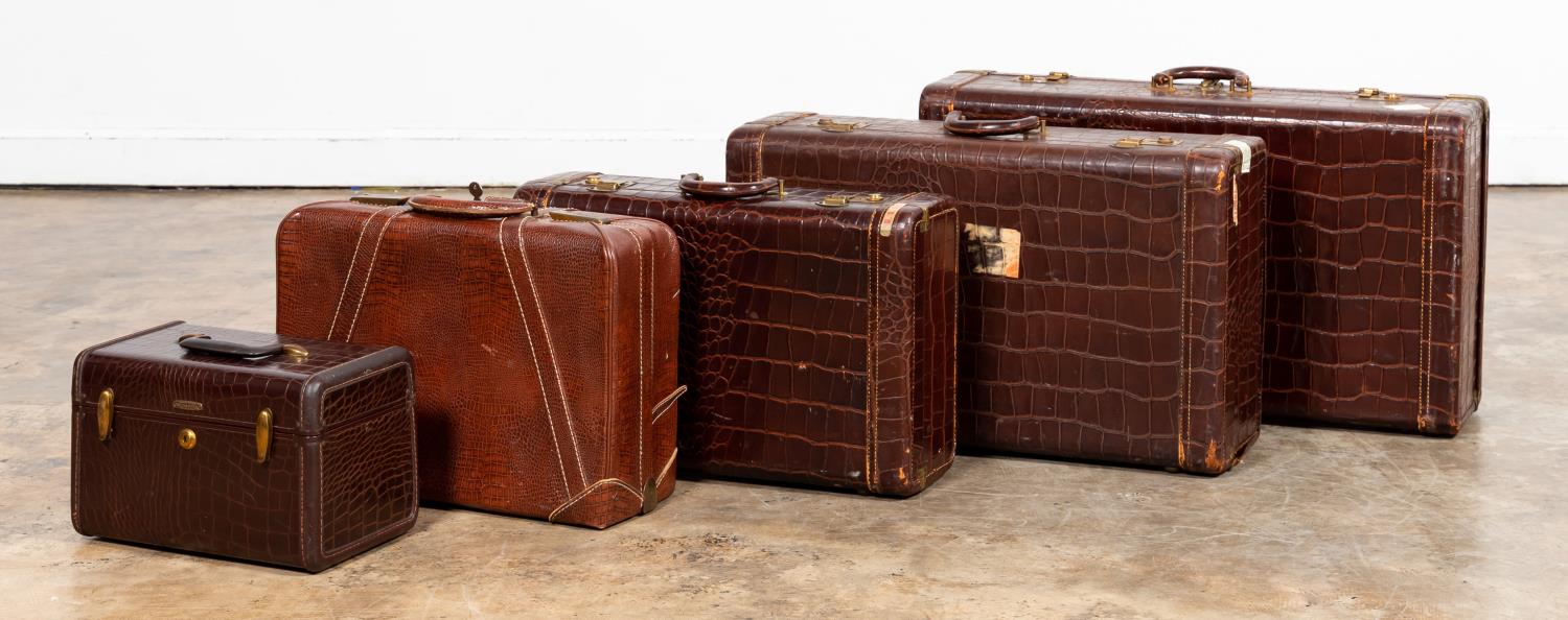 GROUP FIVE VINTAGE LEATHER LUGGAGE 35dff0