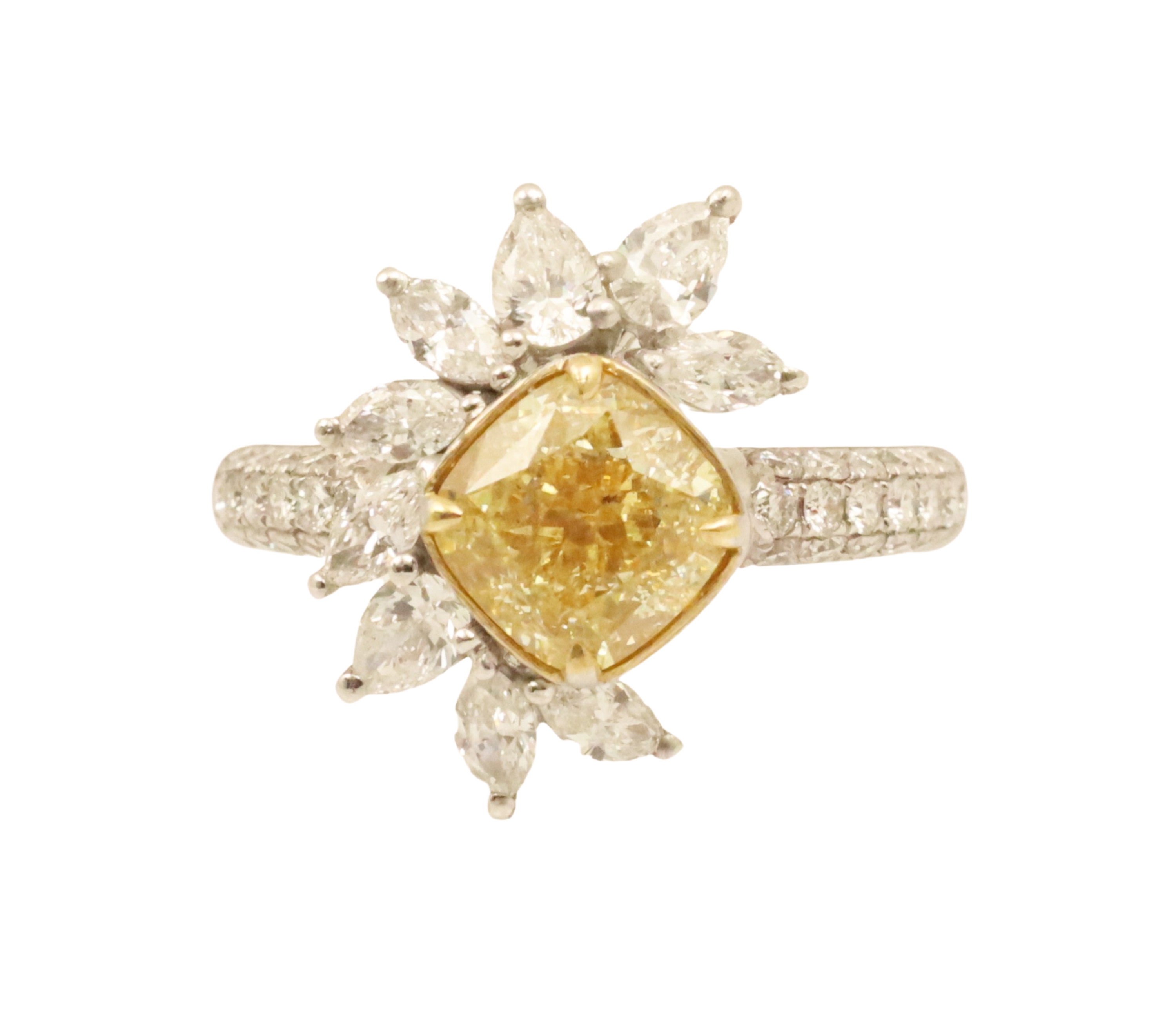 18K FANCY LIGHT YELLOW DIAMOND 35e01f