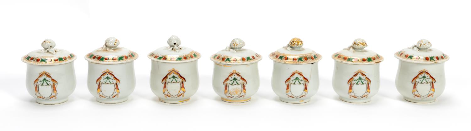 SEVEN CHINESE EXPORT POTS DE CREME  35e046