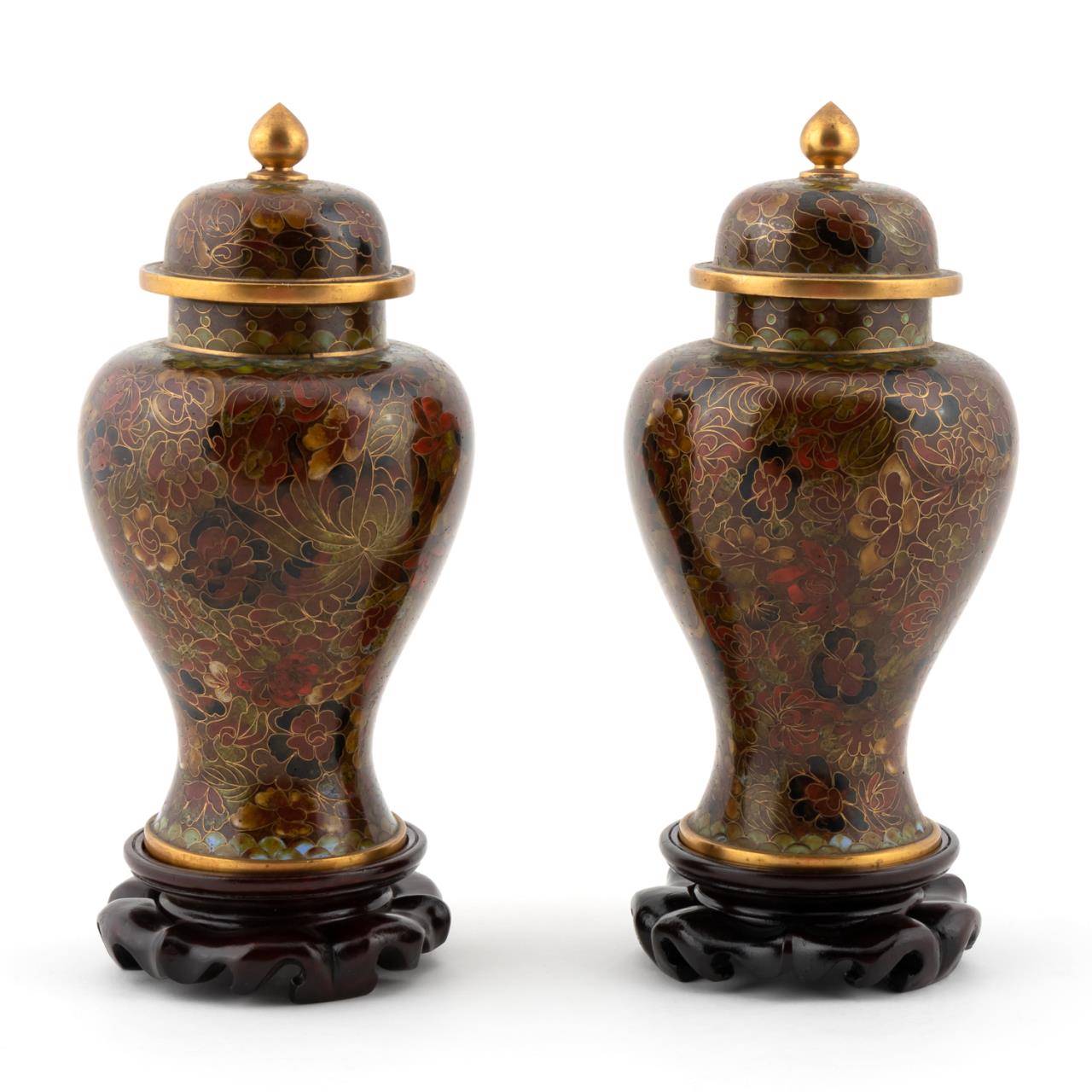 PAIR CHINESE CLOISONNE LIDDED 35e067