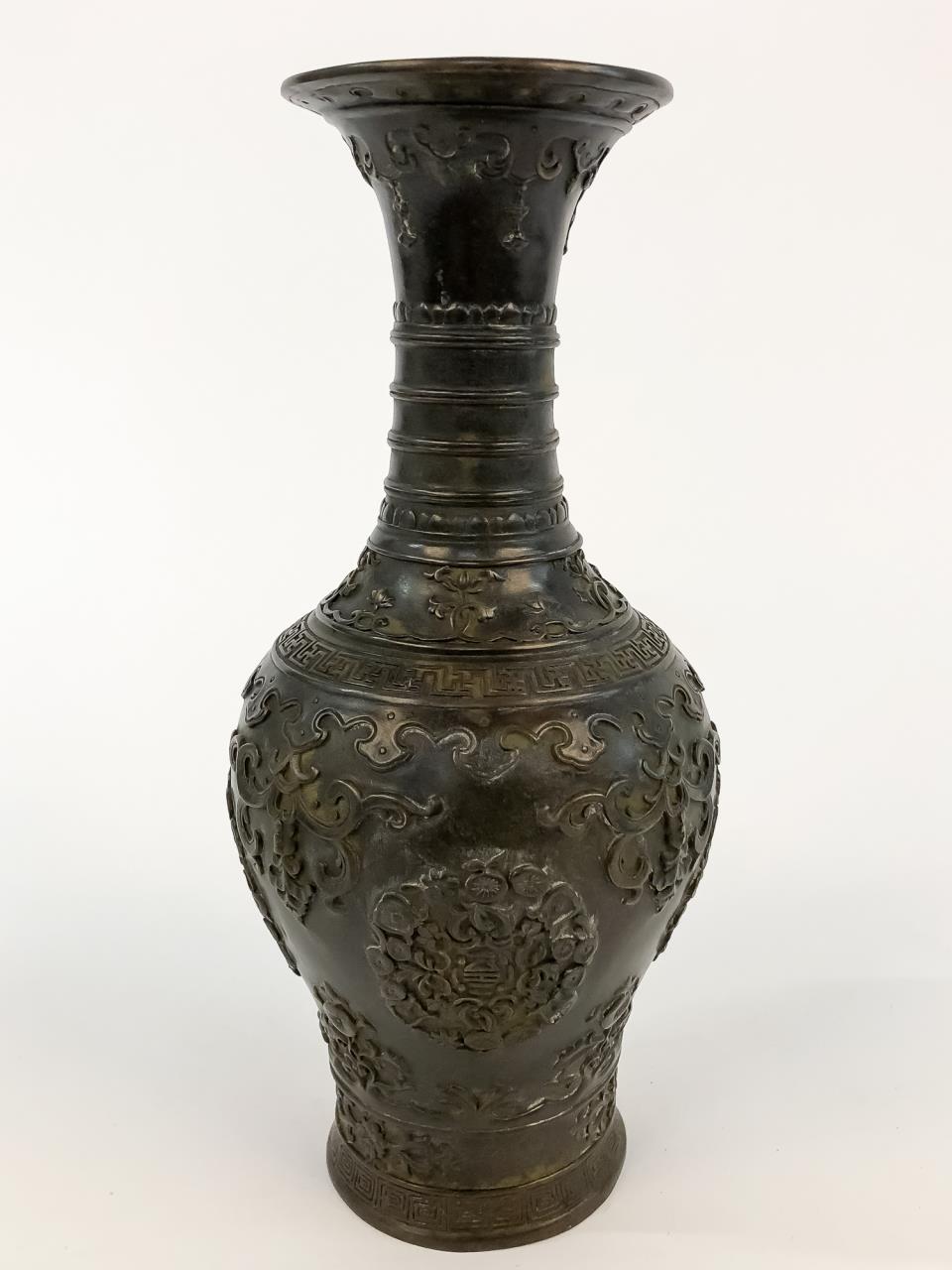 CHINESE QING STYLE BRONZE VASE