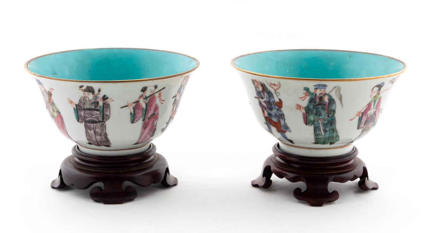 PAIR, CHINESE FIGURAL MOTIF BOWLS