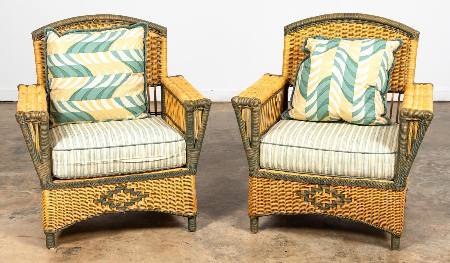 PAIR BIELECKY BROTHERS WICKER 35e1db