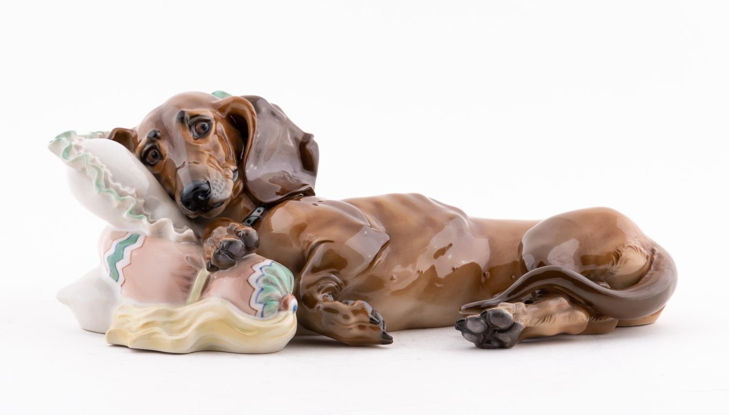 T. KARNER PORCELAIN JOCKELE DACHSHUND