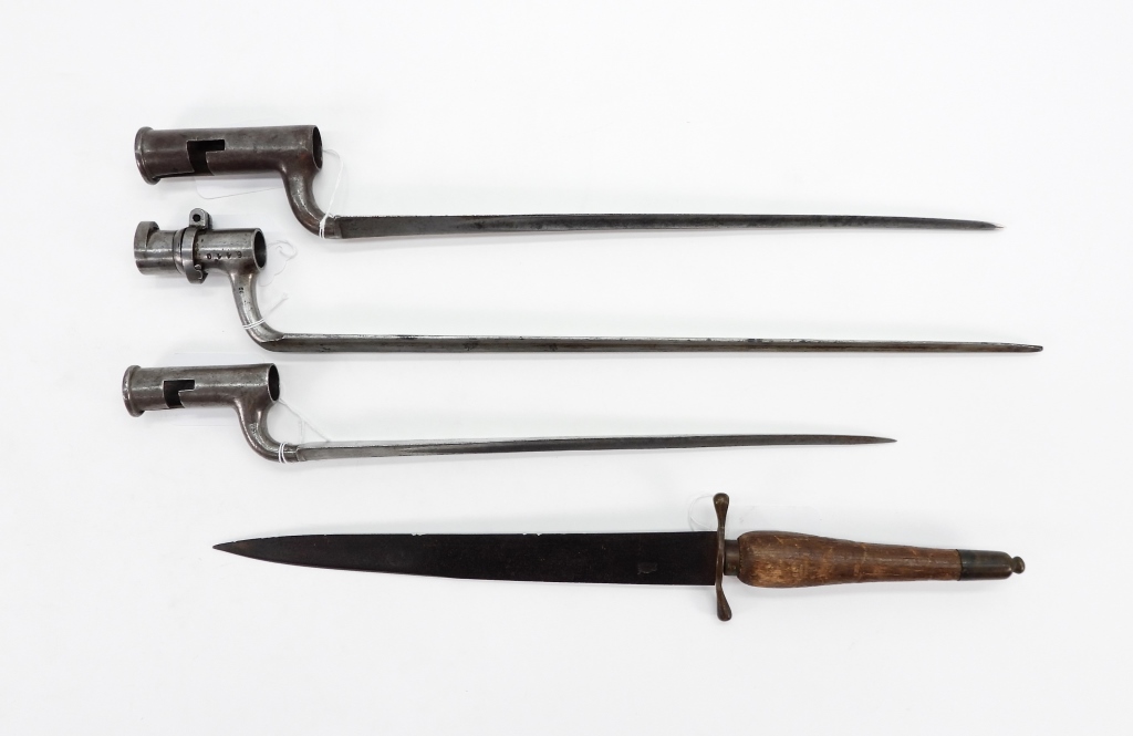 GROUP OF FOUR BAYONETS United StatesAn