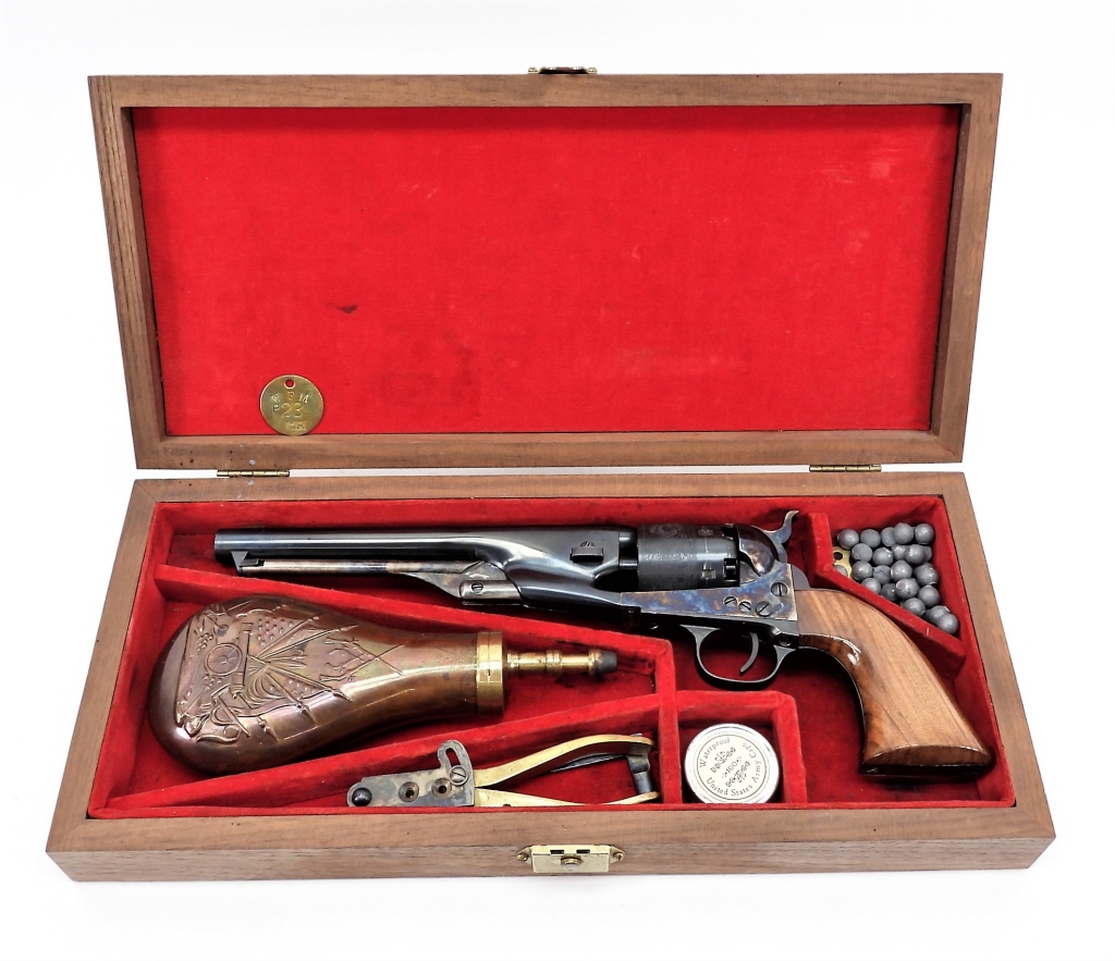 CASED REPRODUCTION MODEL 1861 NAVY