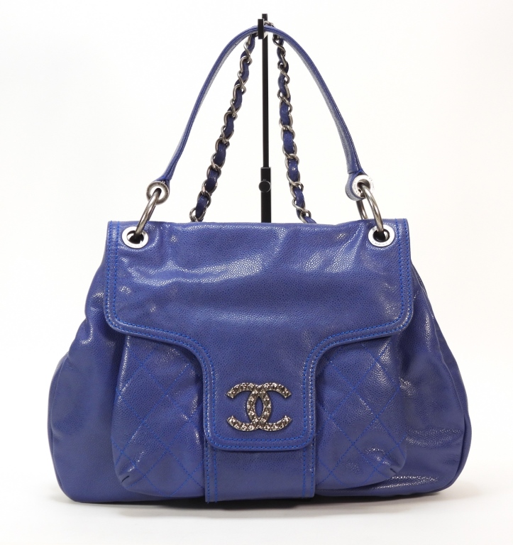 CHANEL BLUE QUILTED LEATHER BAG 35e4e8
