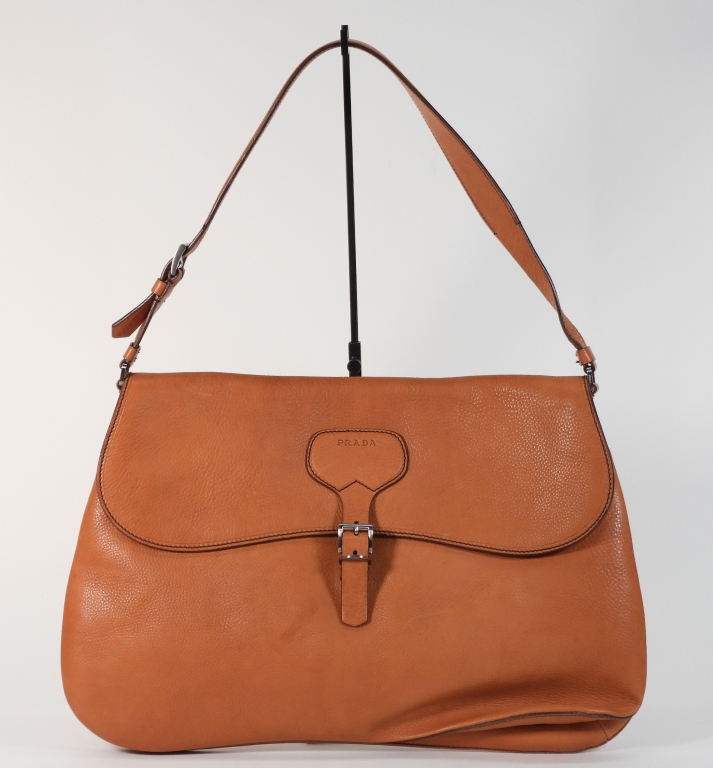 PRADA TAN LEATHER MESSENGER BAG 35e4fe