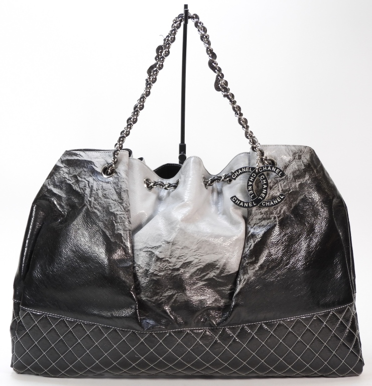 CHANEL BLACK GRAY LEATHER TOTE 35e536