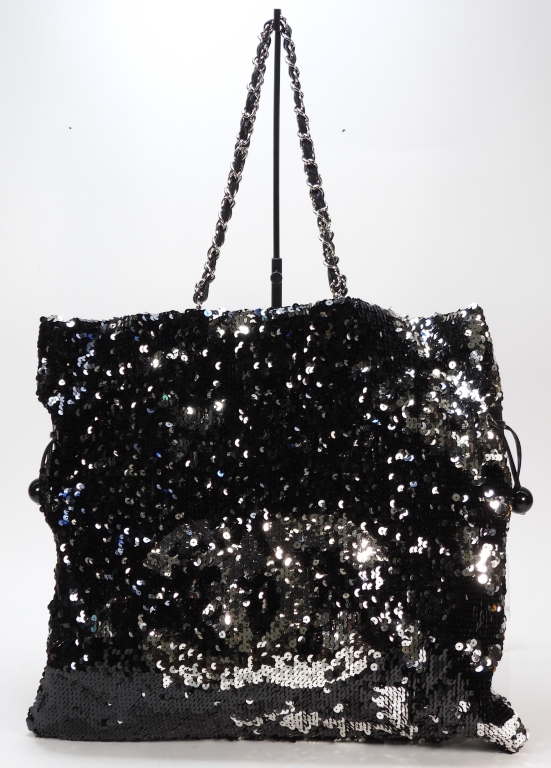 CHANEL SEQUIN CC TOTE BAG France,