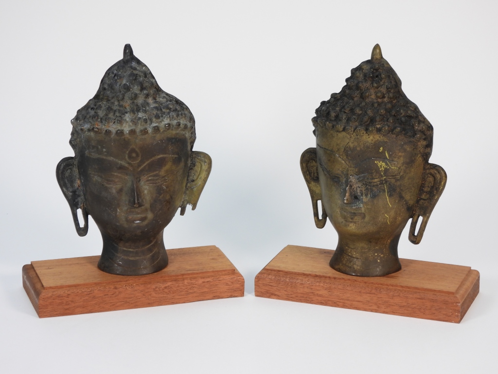 PR VINTAGE TIBETAN BRONZE DECORATIVE