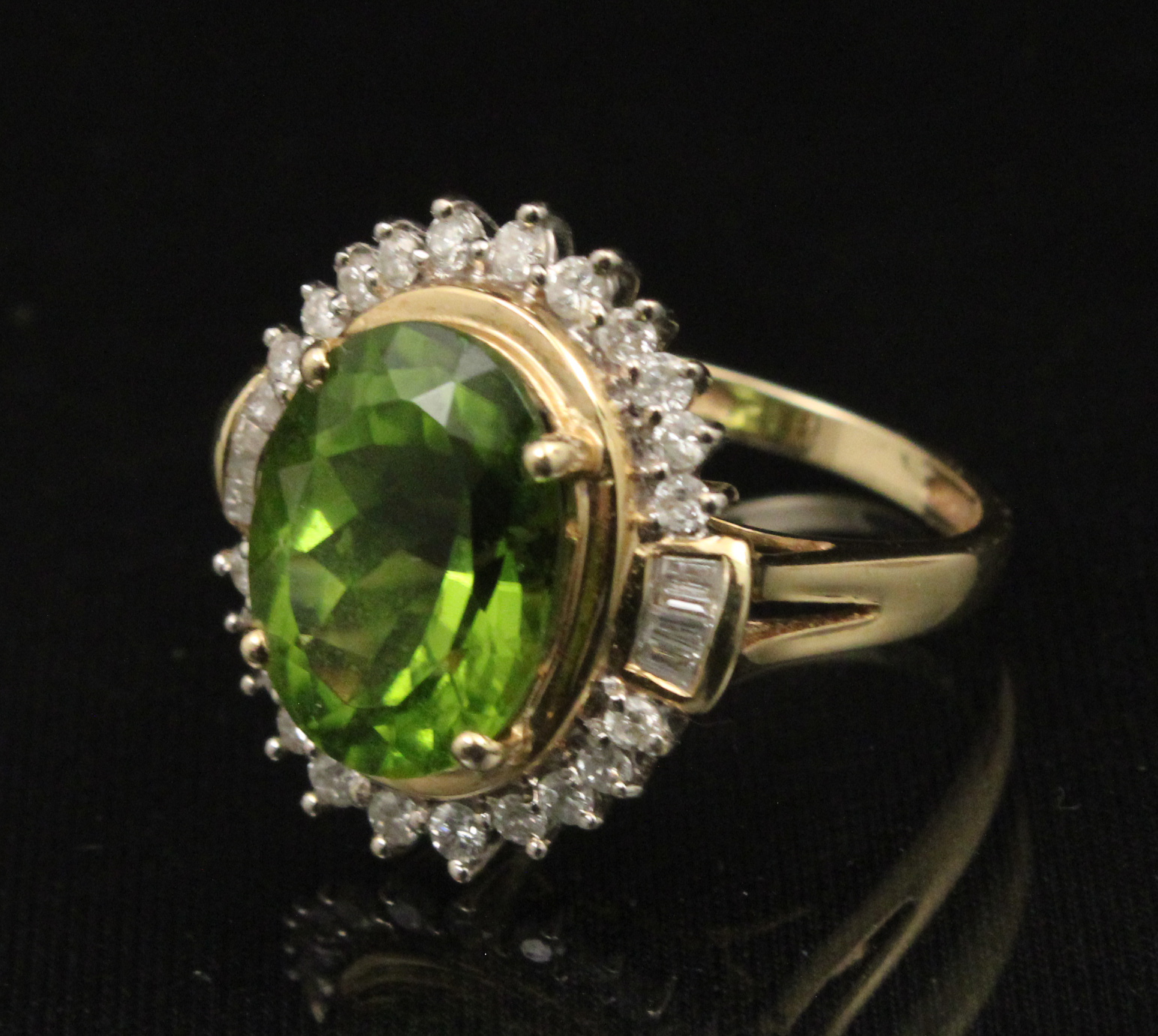 14K YELLOW GOLD DIAMOND AND PERIDOT 35e6a8