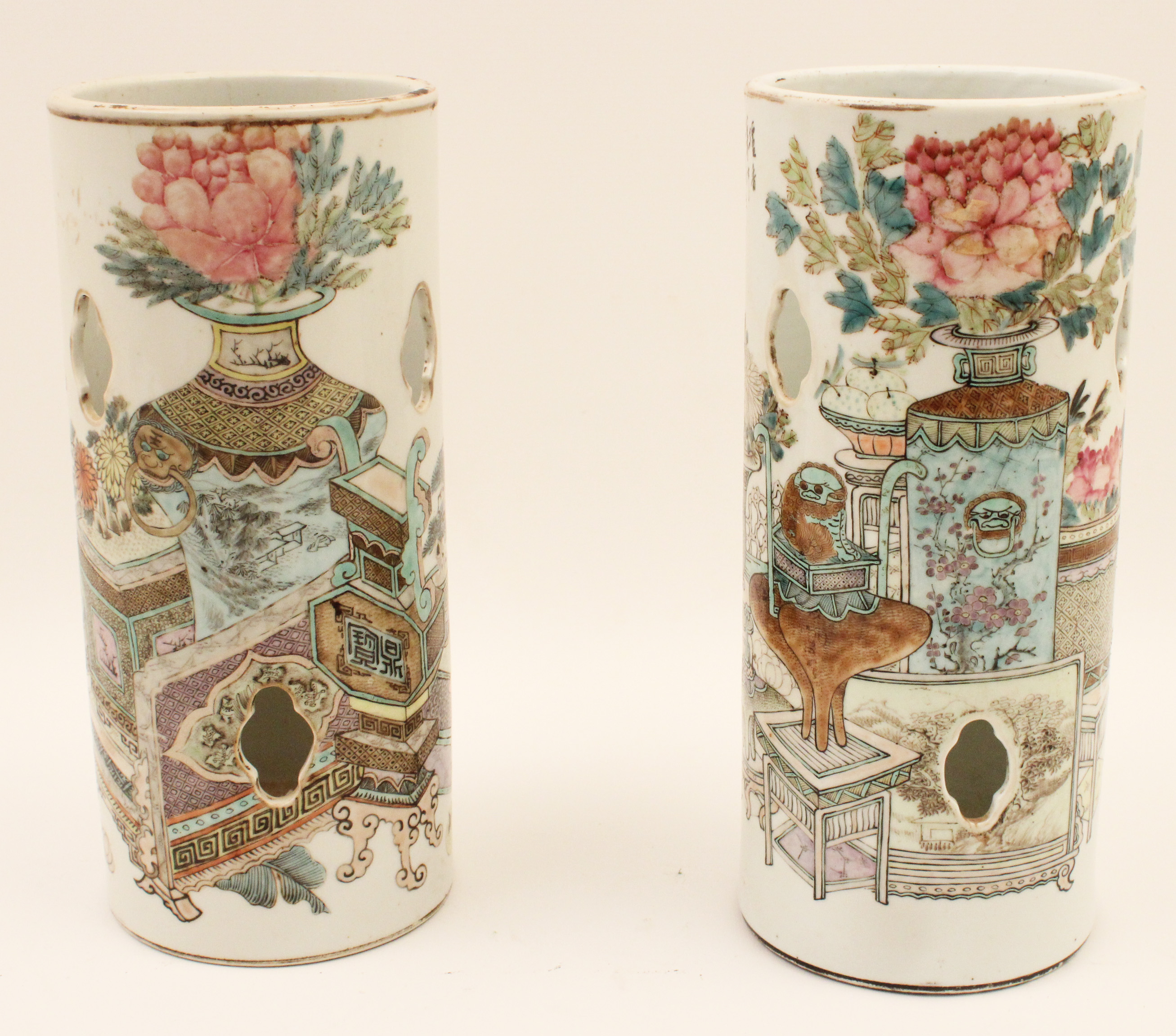 PAIR OF CHINESE PORCELAIN HAT STANDS 35e6c9