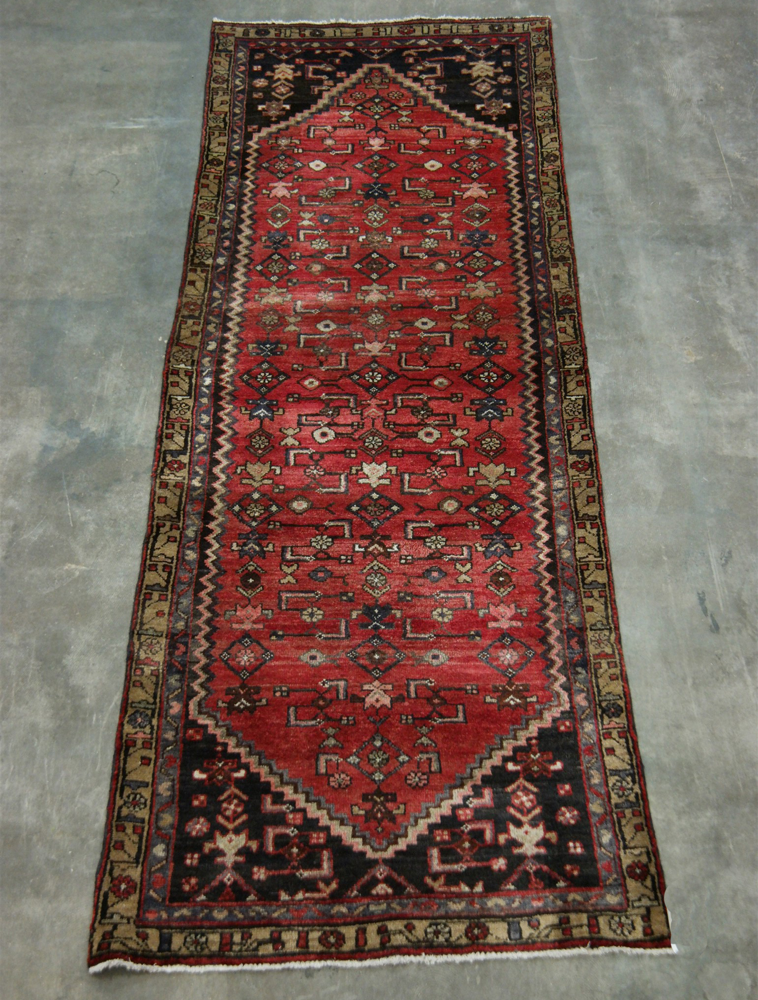 ORIENTAL RUG  3'2" X 9'5"  ZANJON