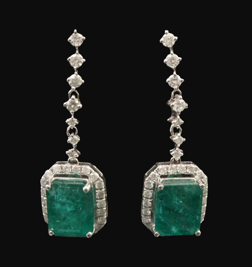 PR OF PLATINUM EMERALD AND DIAMOND 35e87d