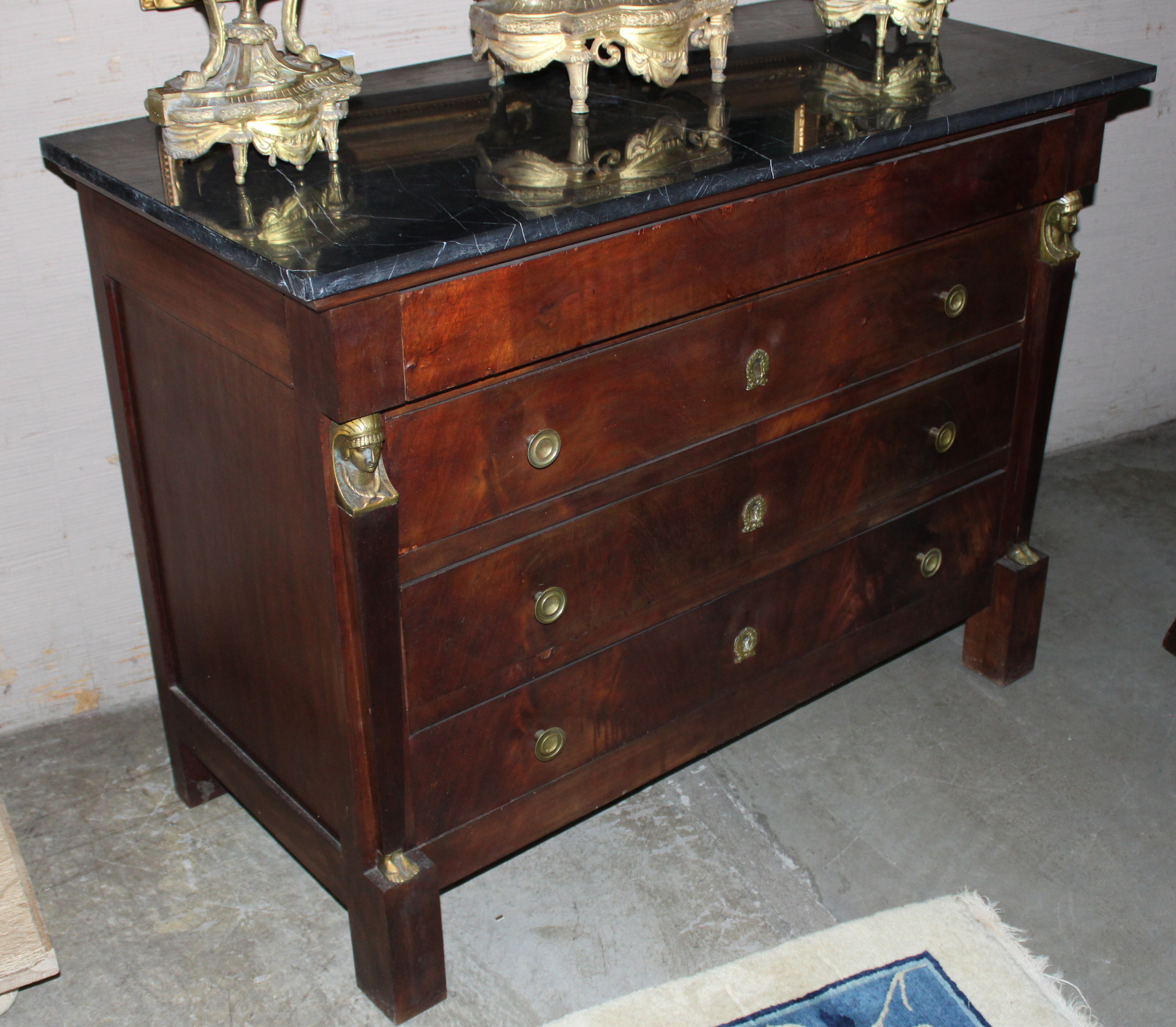 FRENCH EMPIRE MAHOGANY M/TOP COMMODE,