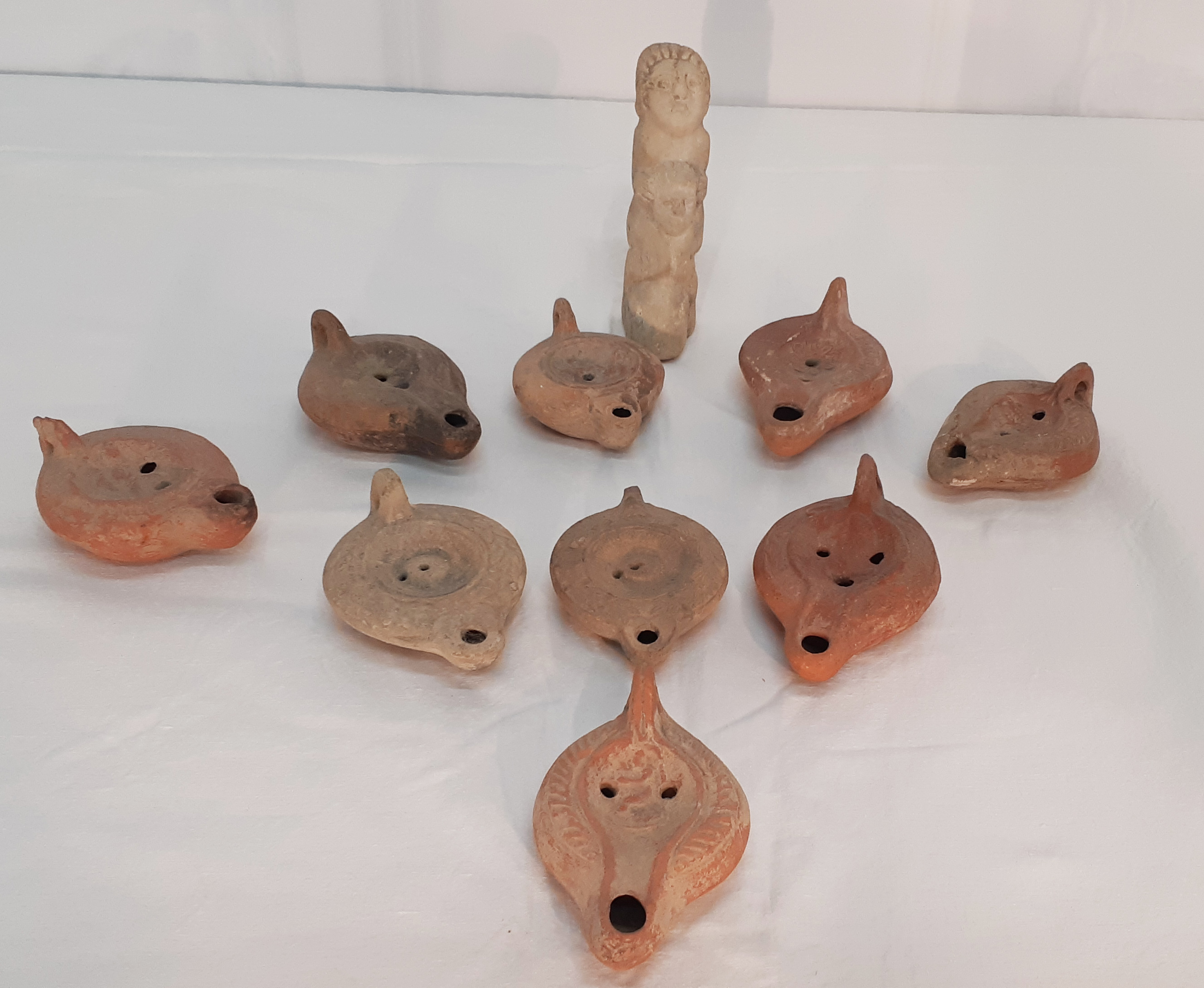 10 PC MISC LOT OF EARLY TERRACOTTA 35e8ec