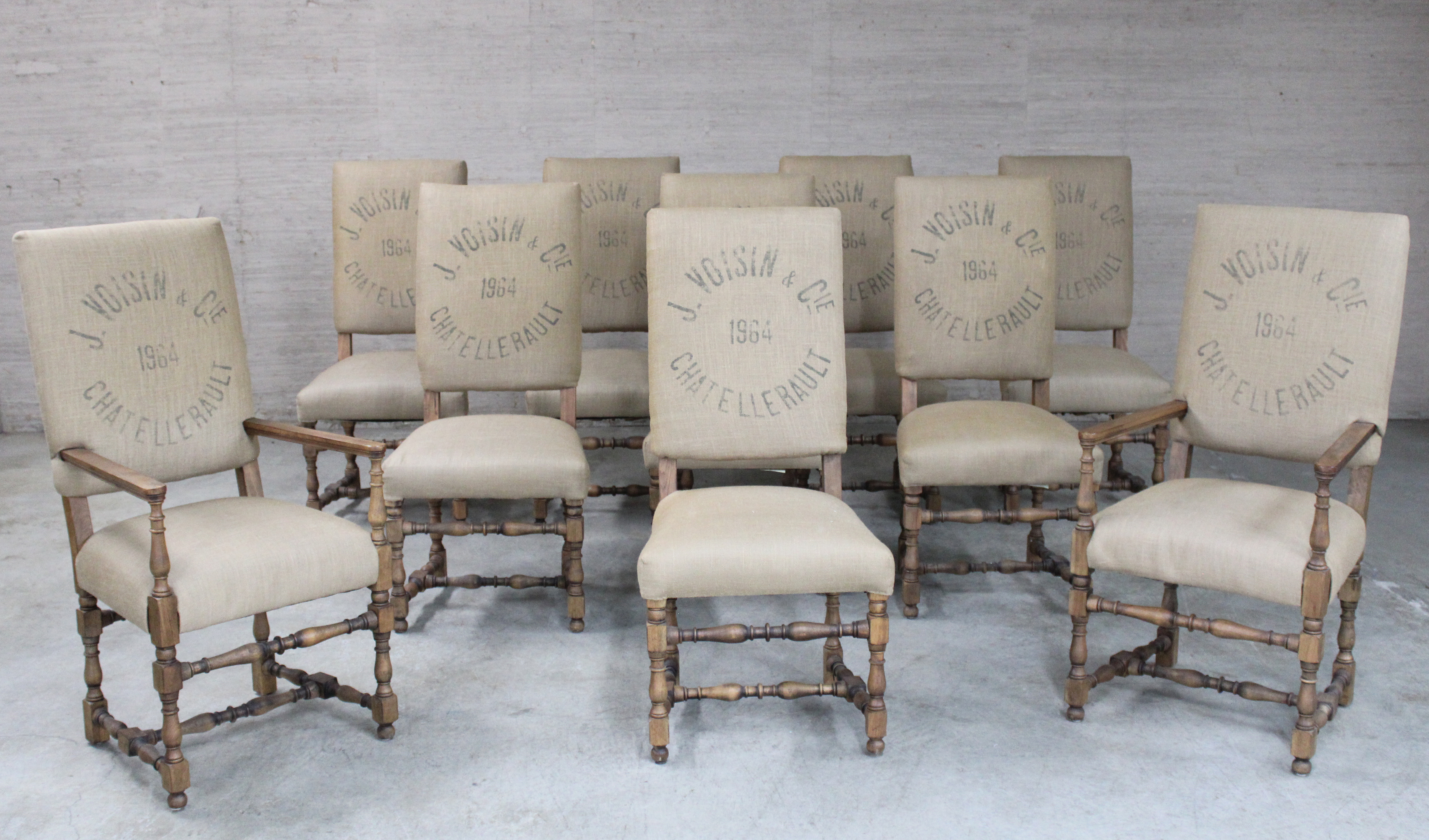 SET OF 10 WALNUT CHAIRS BY RESTORATION 35e948