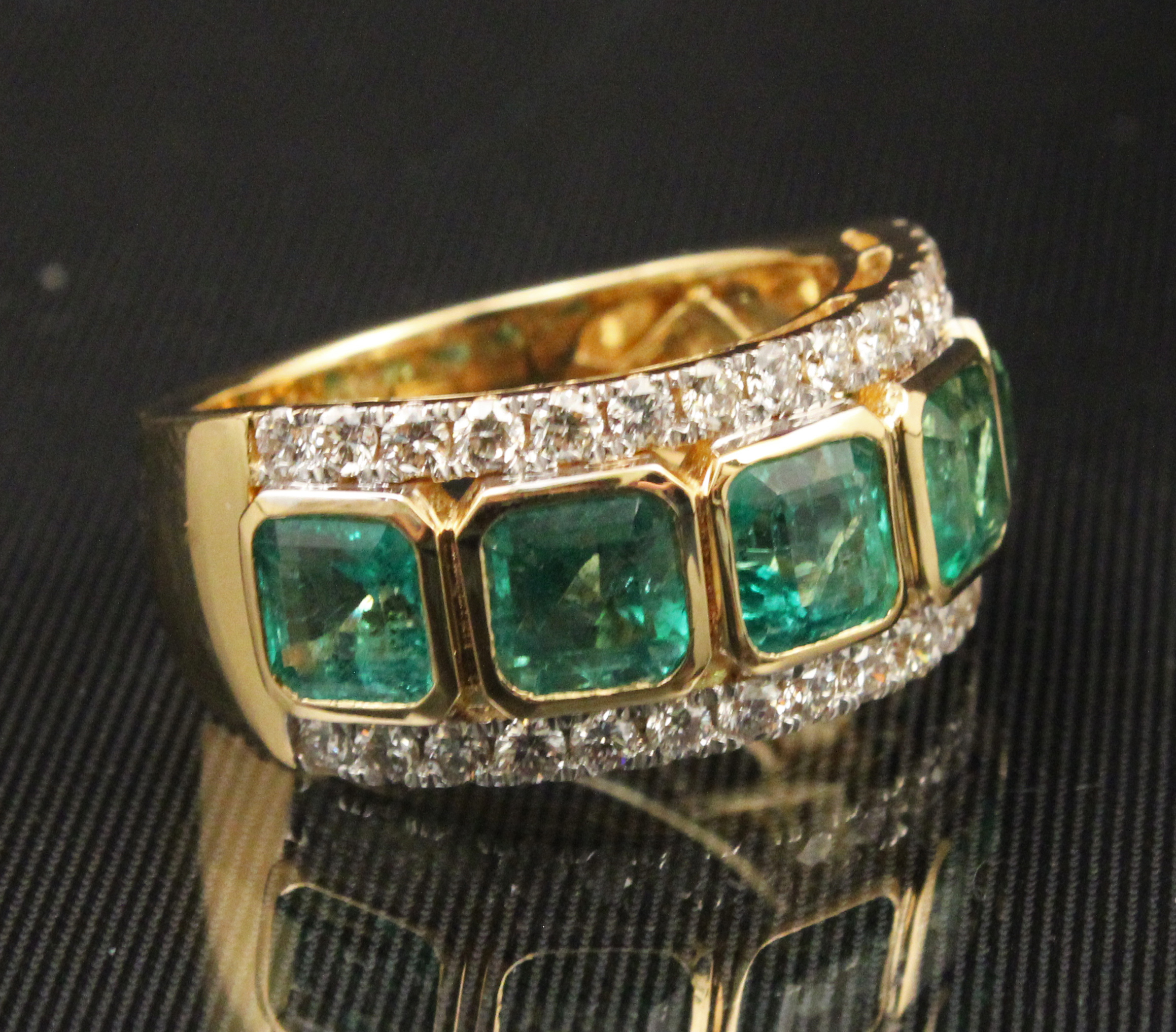 18K YELLOW GOLD EMERALD AND DIAMOND 35e94e