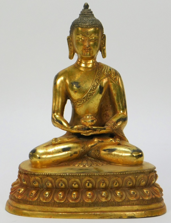 CHINESE GILT BUDDHA SCULPTURE China Late 35eaa2