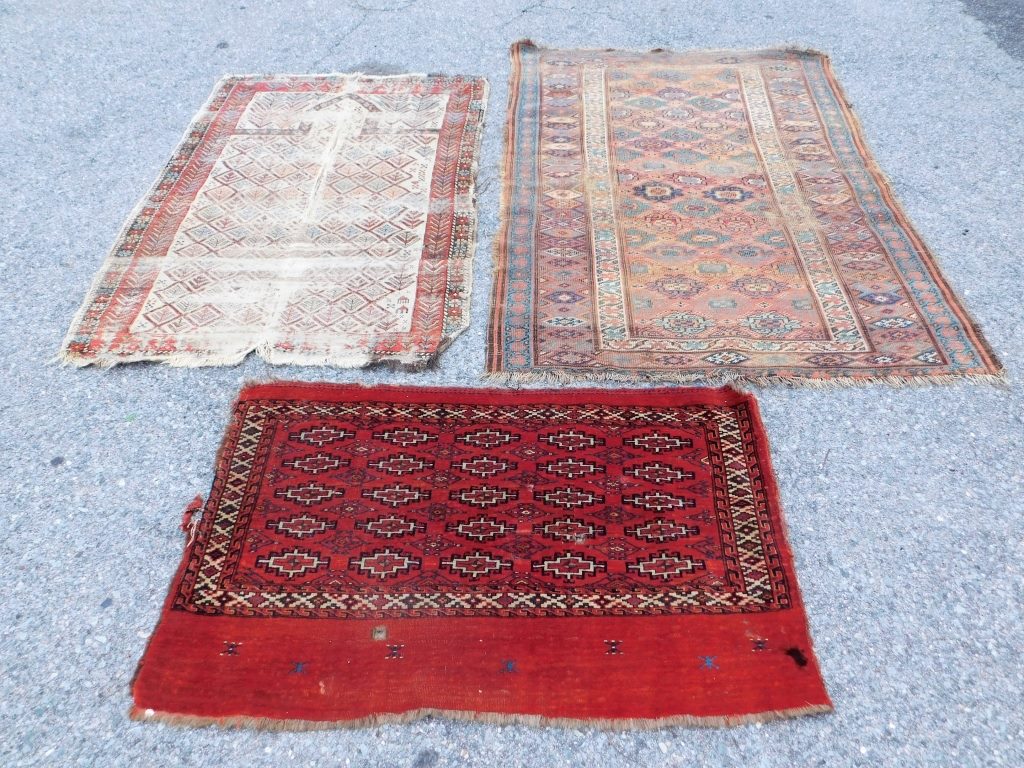 3PC MIDDLE EASTERN RUG GROUP Middle