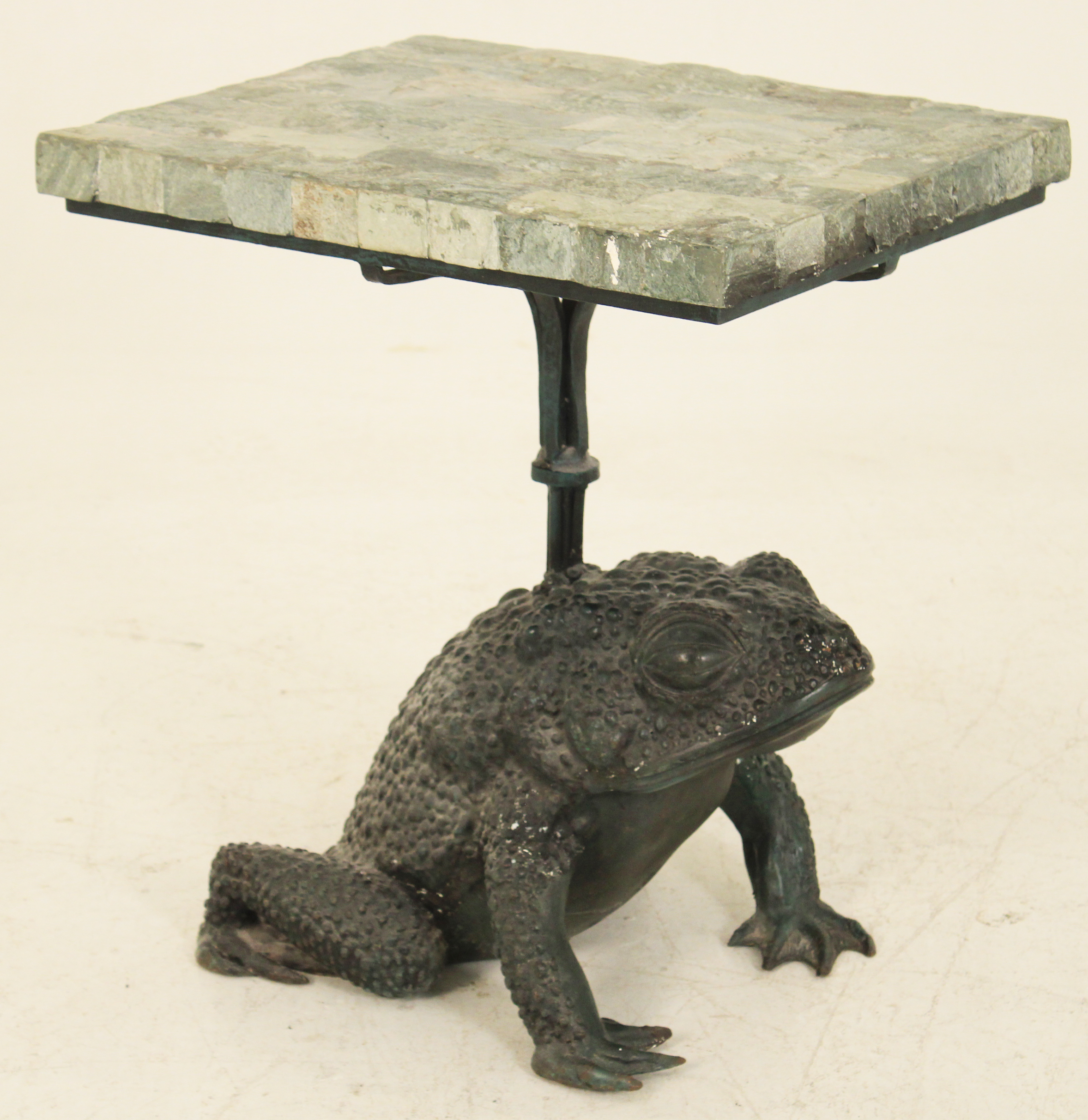 BRONZE FROG FORM ACCENT TABLE WITH 35ebf8