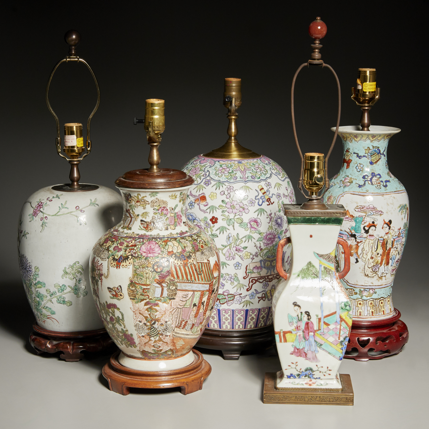 GROUP CHINOISERIE PORCELAIN LAMPS,