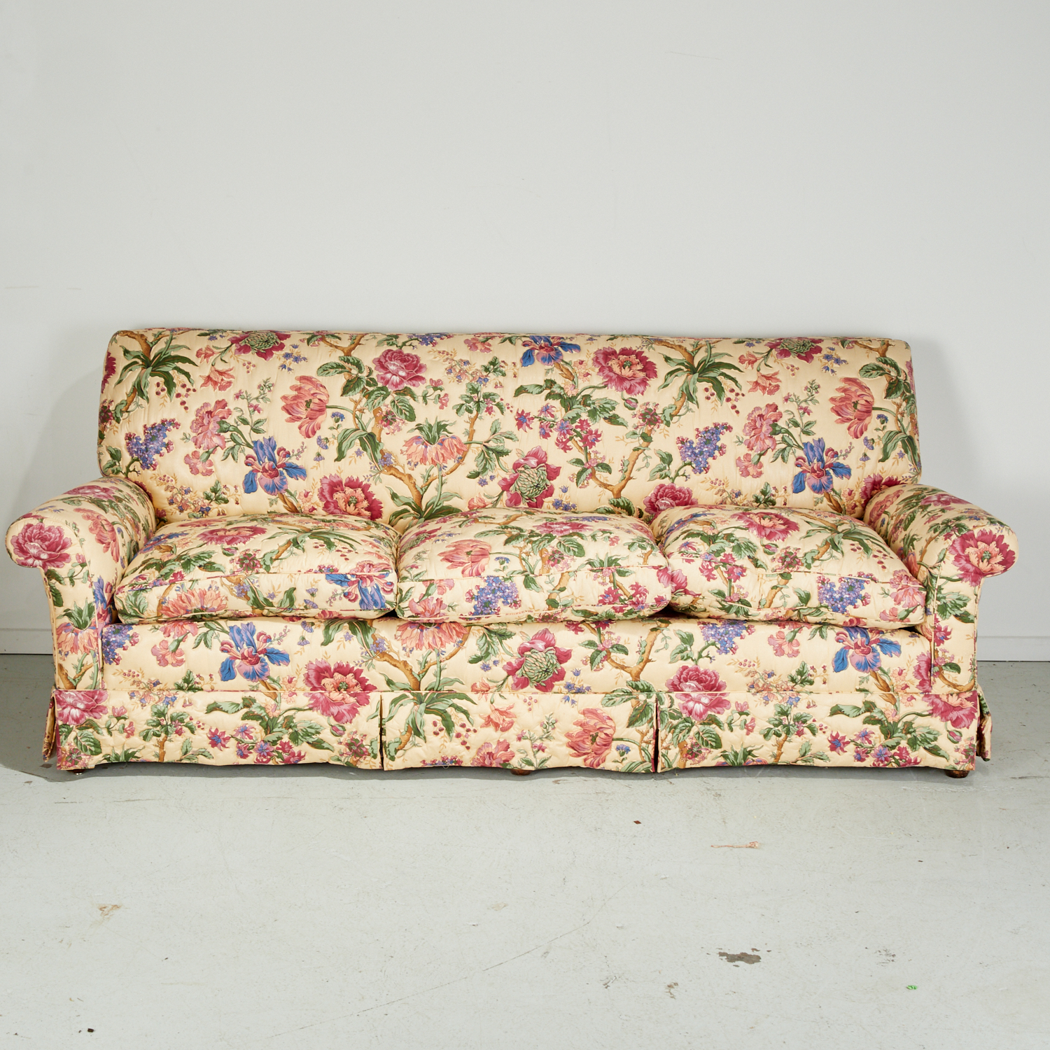 CUSTOM LAWSON STYLE QUILTED CHINTZ