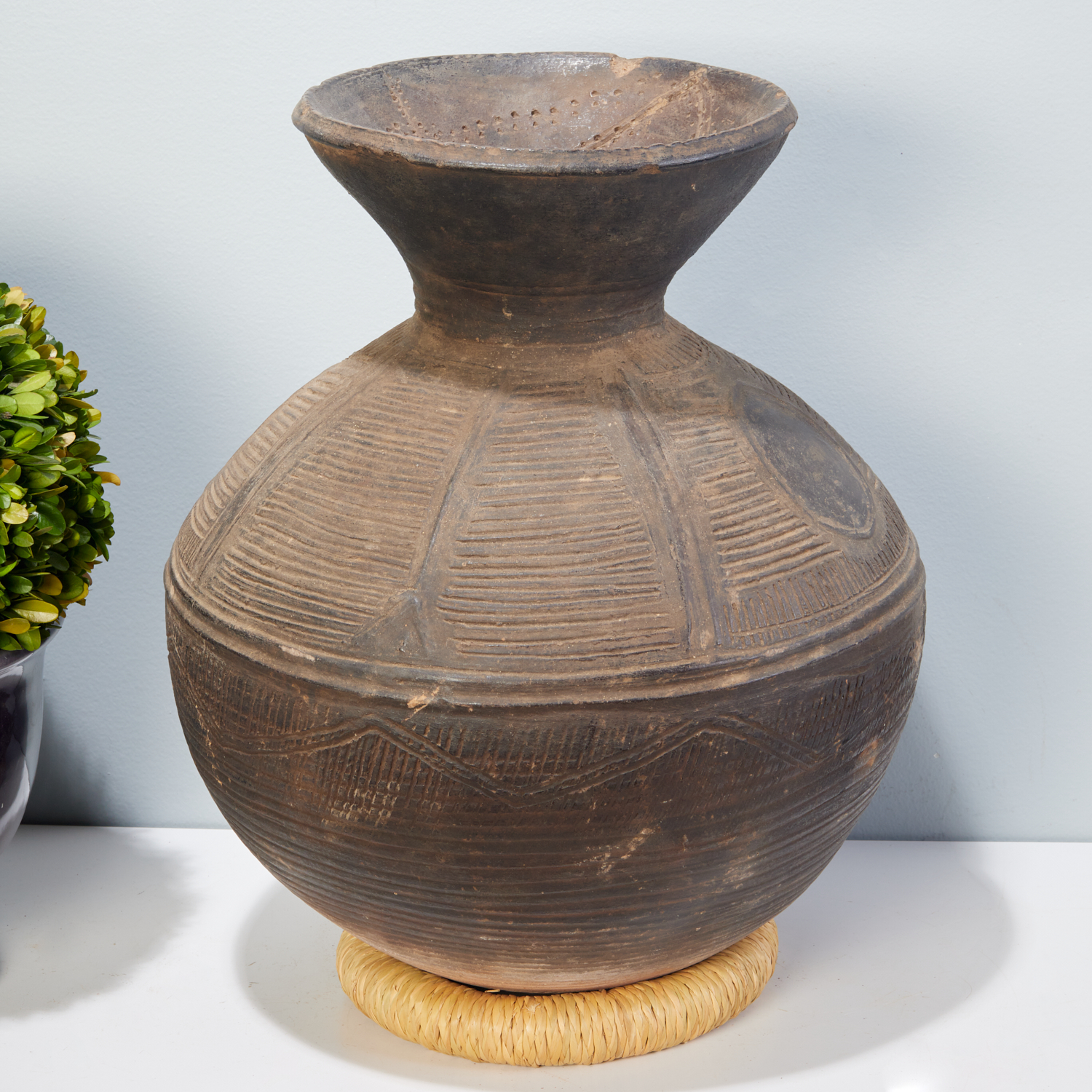 YORUBA PEOPLES, LARGE TERRACOTTA POT