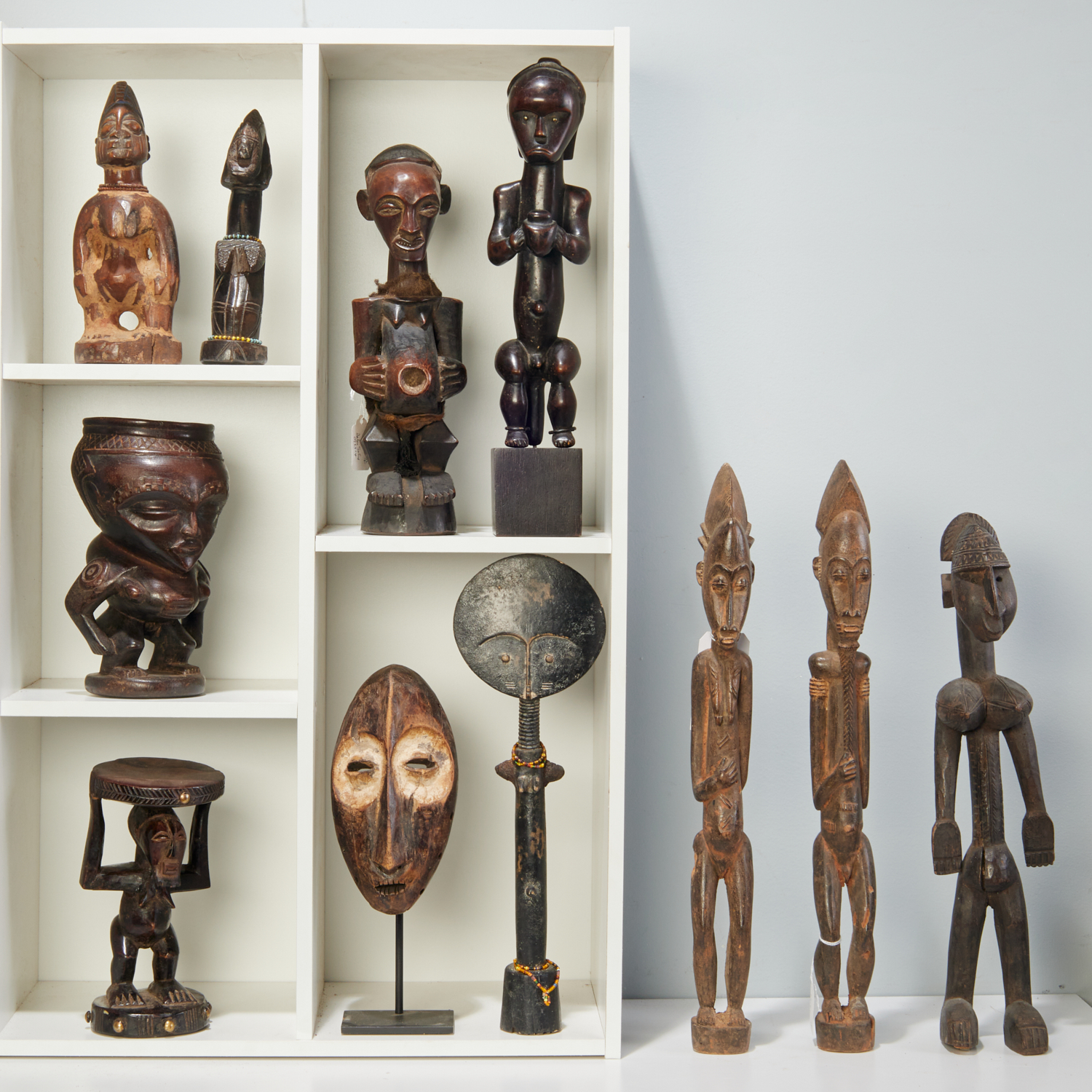 GROUP 11 AFRICAN WOOD CARVINGS 361545