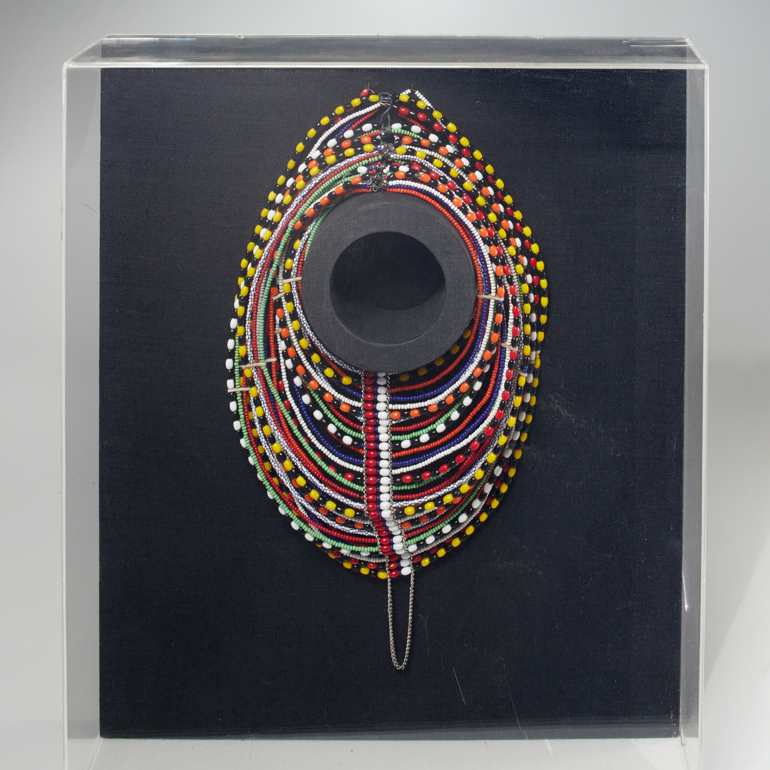 SAMBURU PEOPLES FRAMED BEADED 36154b