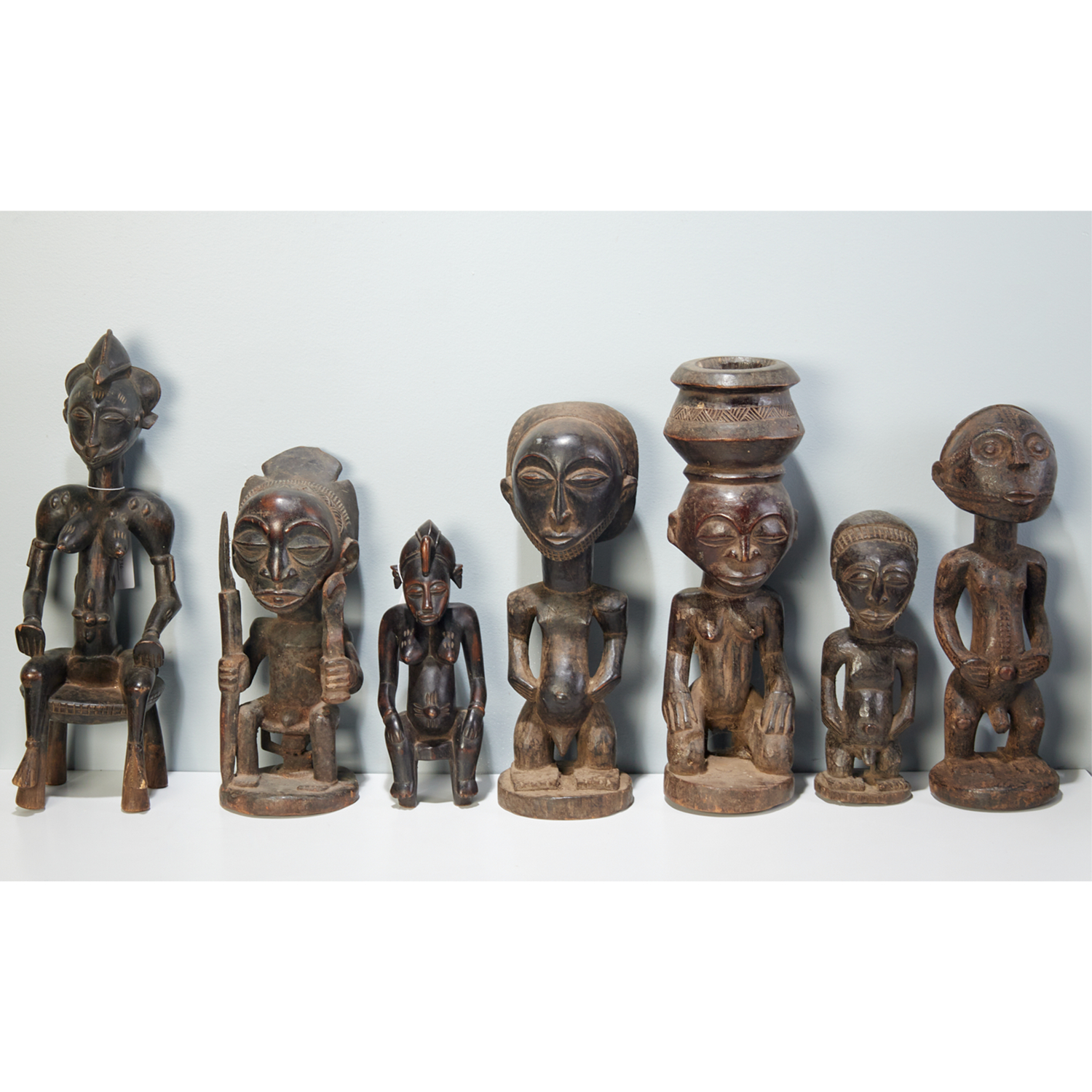 GROUP 7 LARGE AFRICAN STYLE CARVED 361589