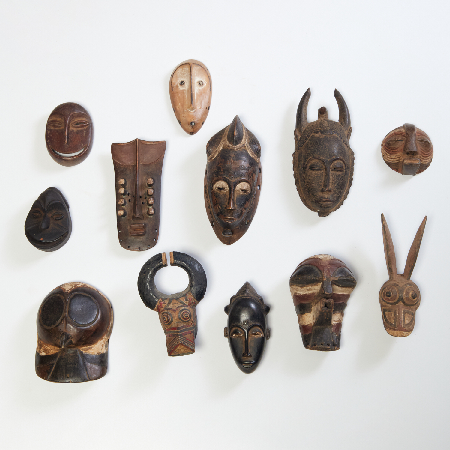 GROUP WEST AFRICAN STYLE CARVED