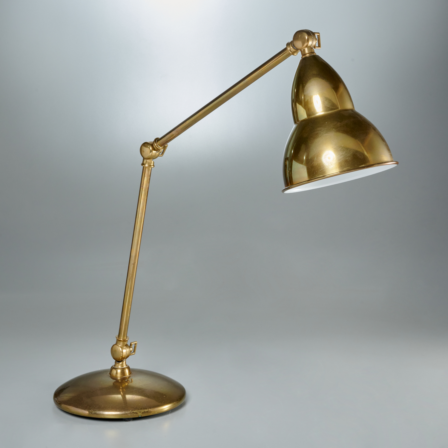 ARTICULATED GOLD FINISH DESK LAMP