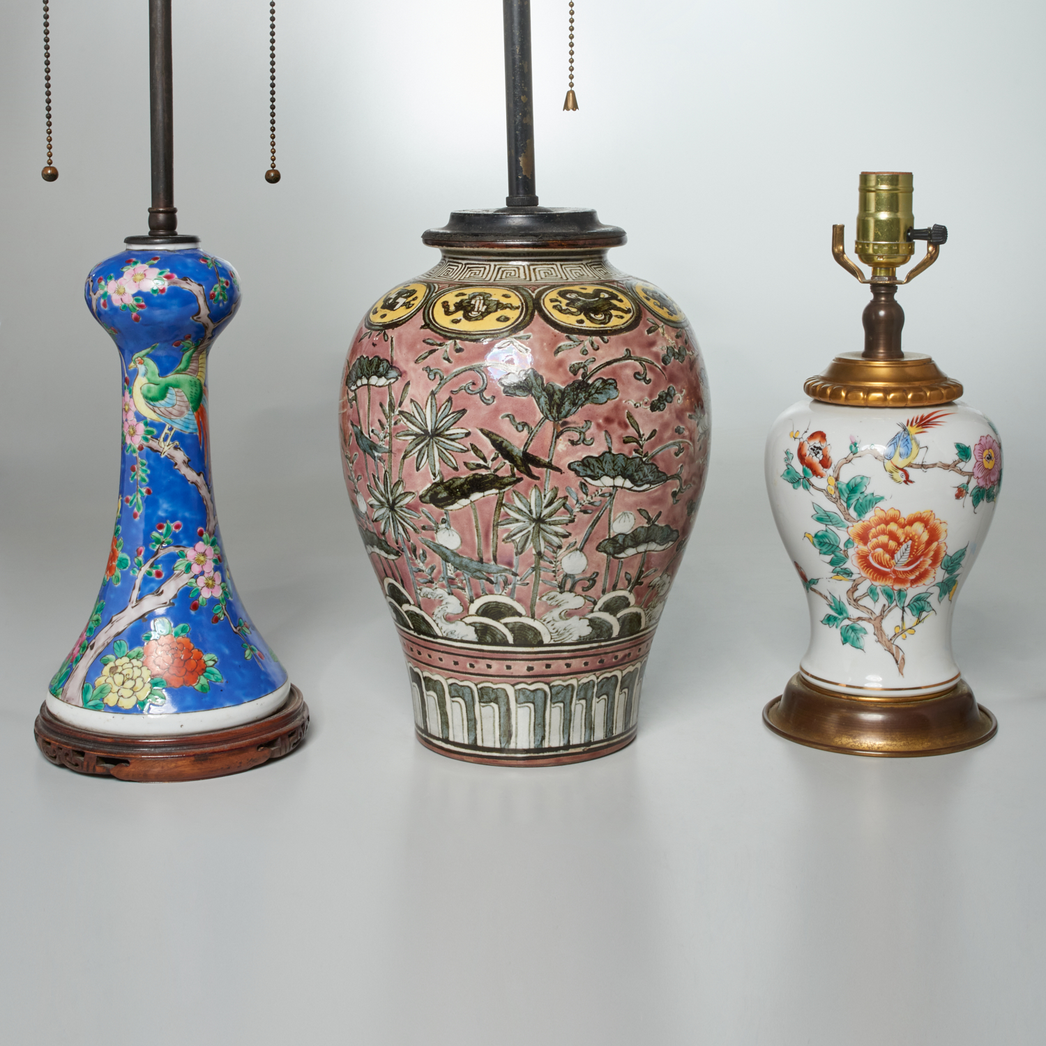  3 CHINESE PORCELAIN TABLE LAMPS 361724