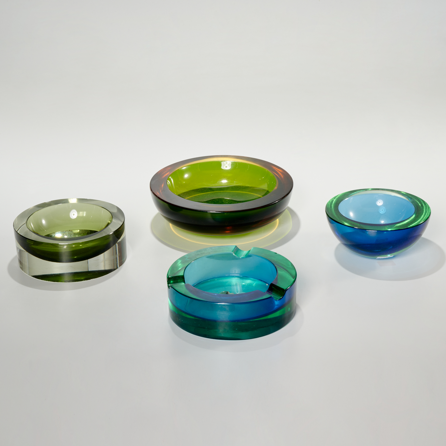 MODERNIST STUDIO GLASS BOWLS, INCL.