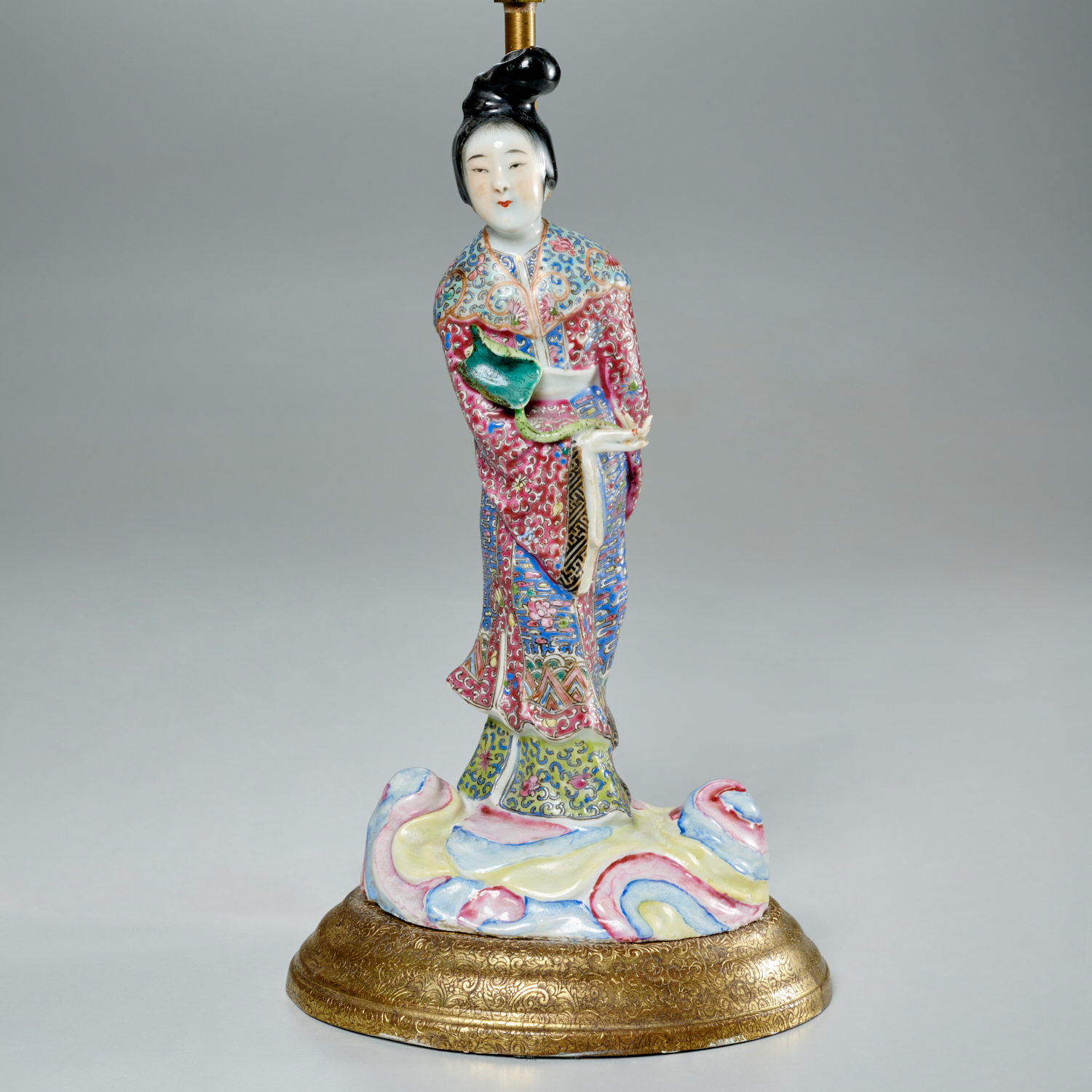 CHINESE FAMILLE ROSE FIGURAL LAMP