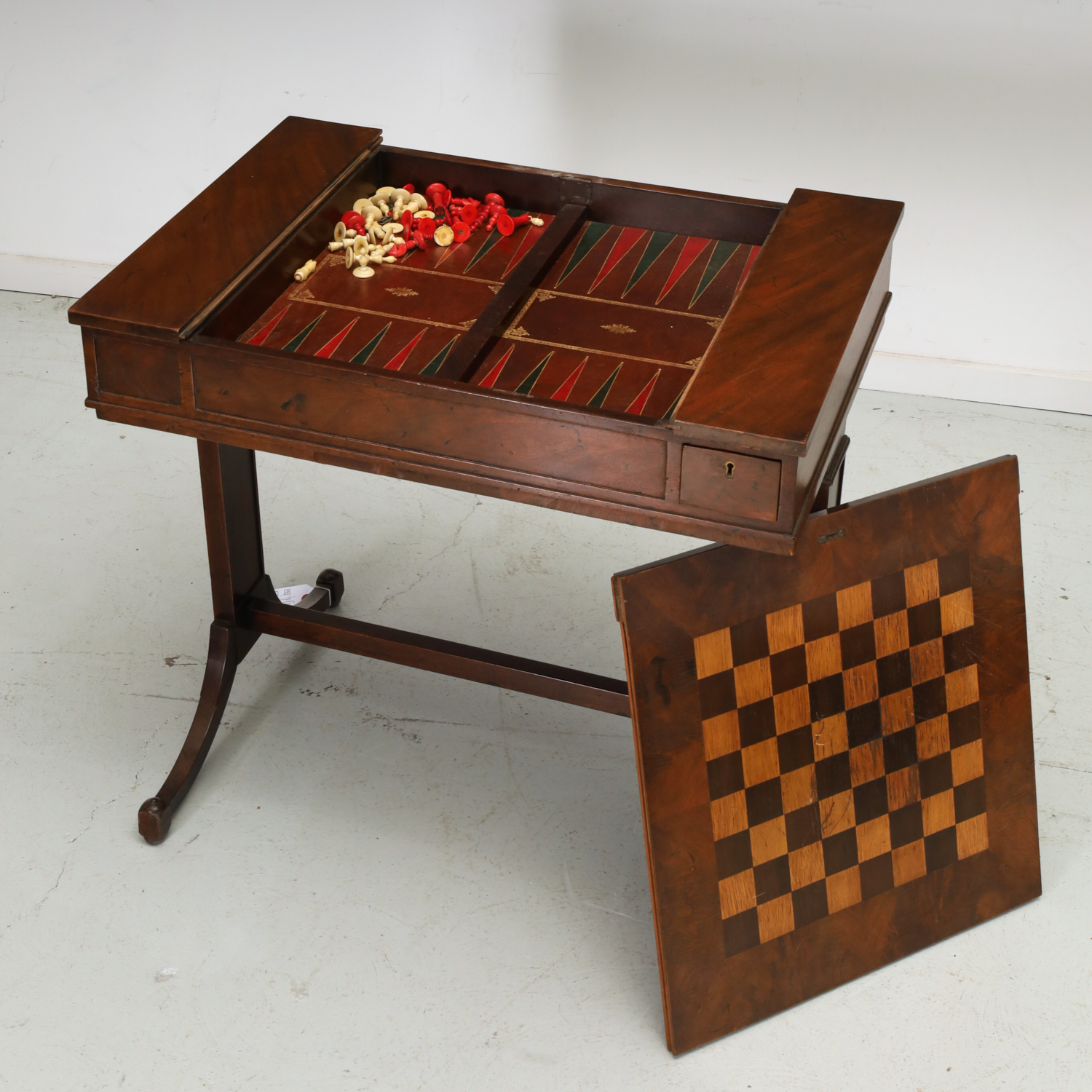 REGENCY STYLE GAMES TABLE 20th 361791