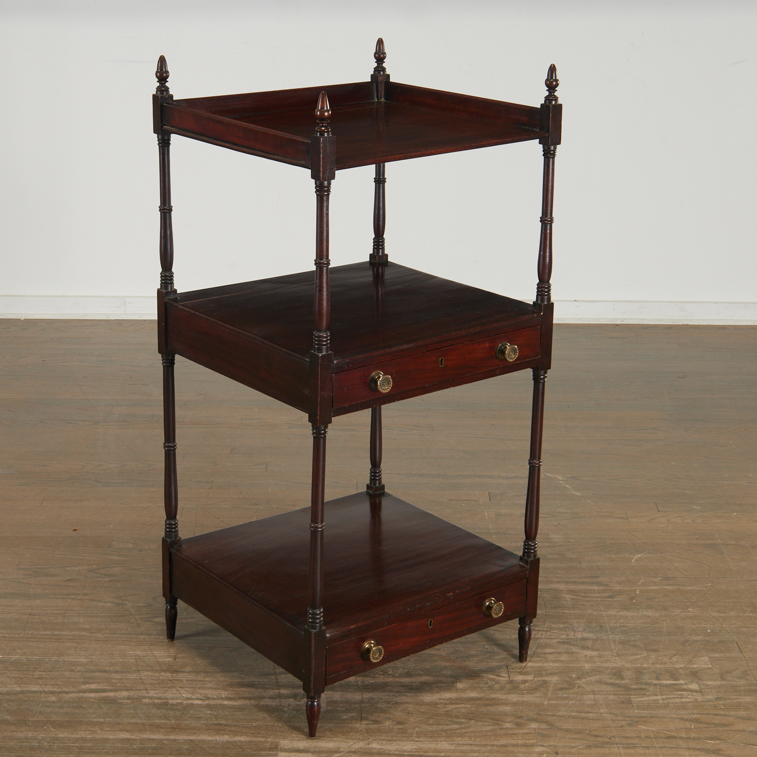 VICTORIAN MAHOGANY ETAGERE 19th 361886