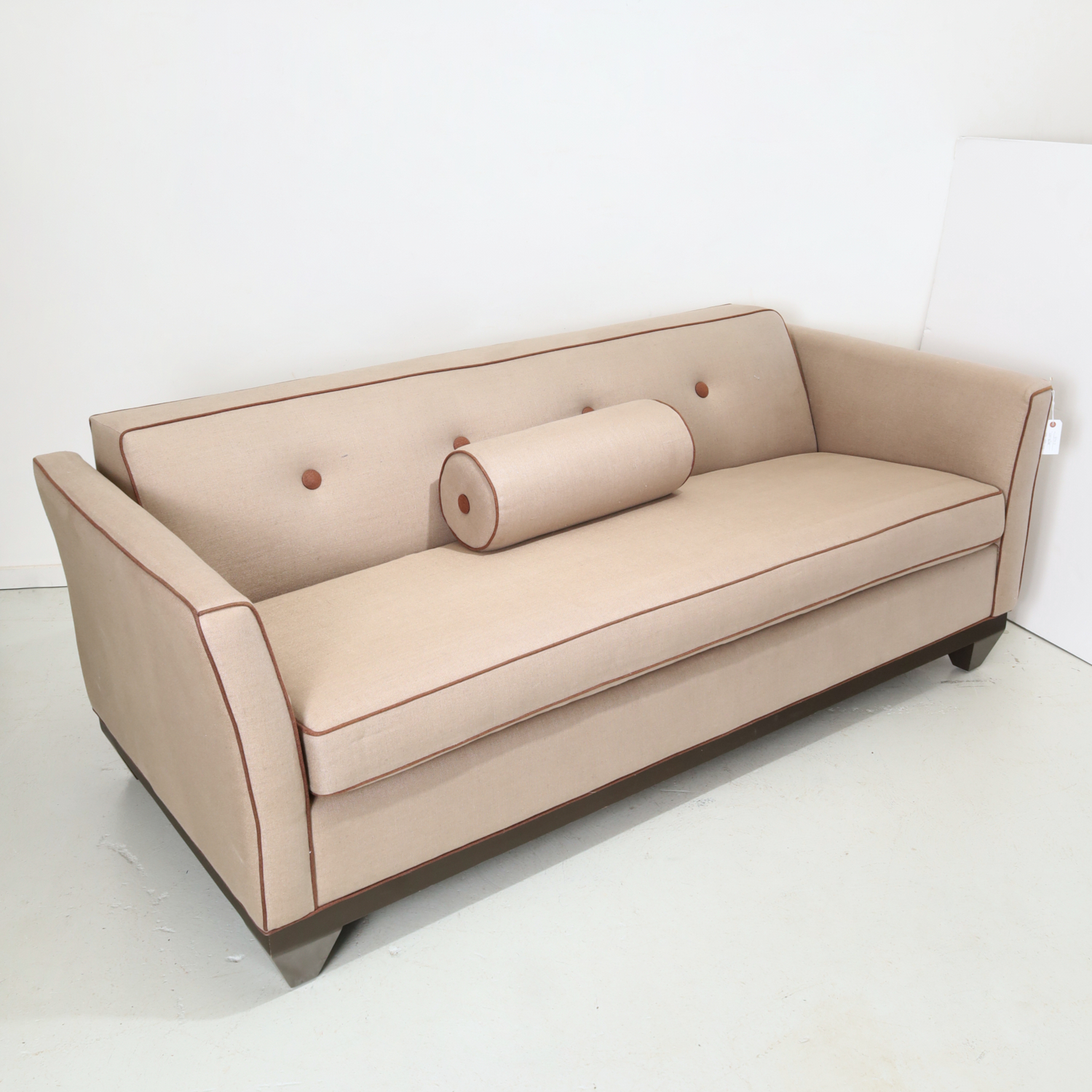 CARLYLE CUSTOM CONVERTIBLE SOFABED 3618d3