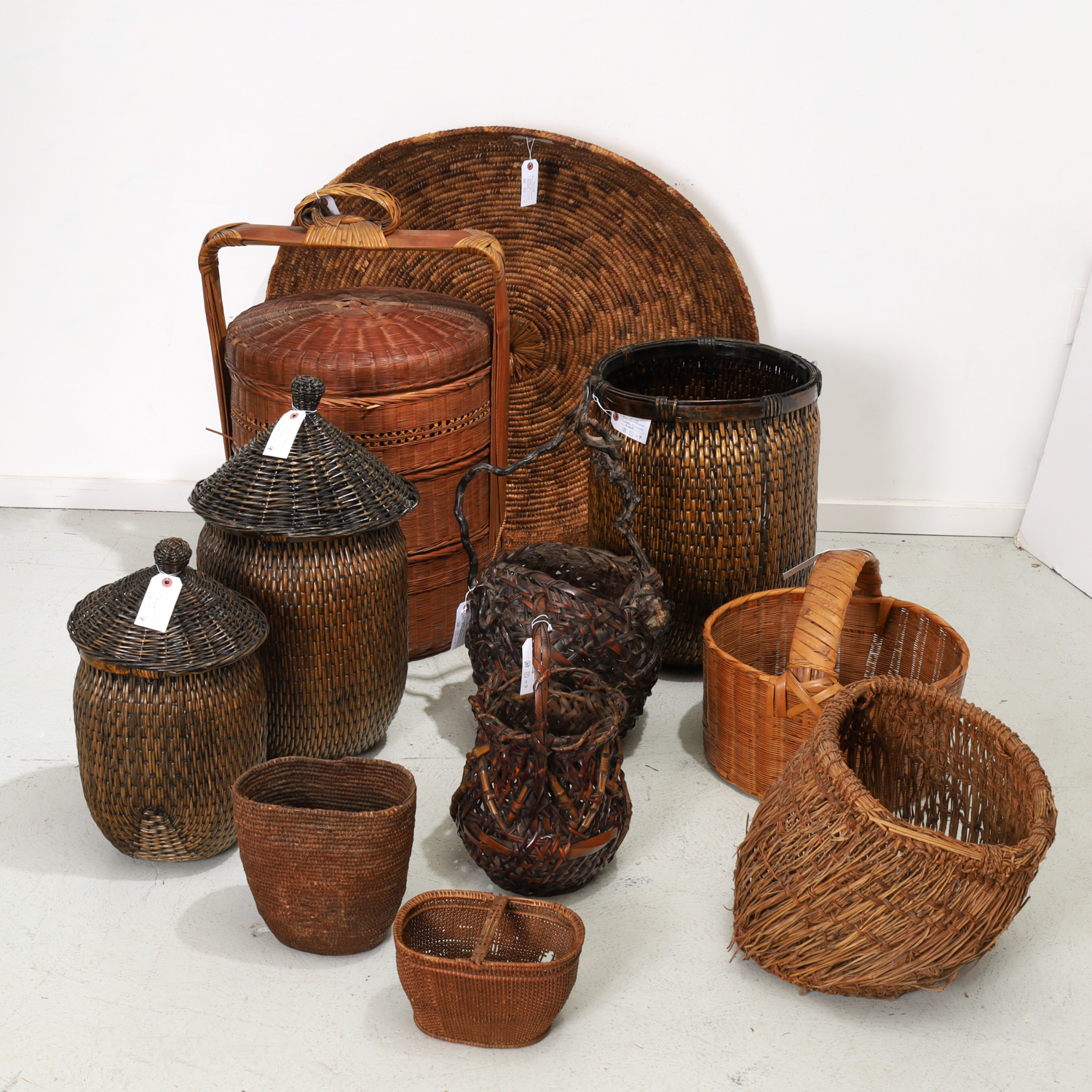 ASIAN TRIBAL BASKET COLLECTION  361913